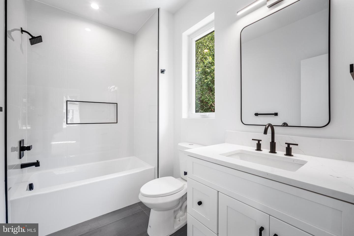 1935 FOXHALL RD, MCLEAN, Virginia 22101, 6 Bedrooms Bedrooms, ,6 BathroomsBathrooms,Residential,For sale,1935 FOXHALL RD,VAFX2287446 MLS # VAFX2287446