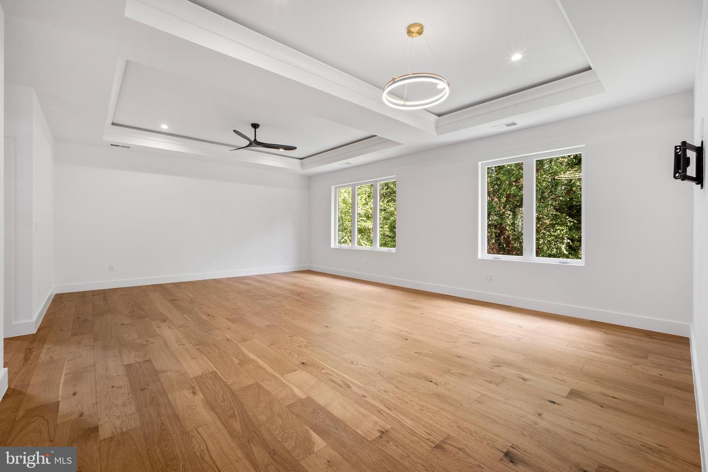 1935 FOXHALL RD, MCLEAN, Virginia 22101, 6 Bedrooms Bedrooms, ,6 BathroomsBathrooms,Residential,For sale,1935 FOXHALL RD,VAFX2287446 MLS # VAFX2287446