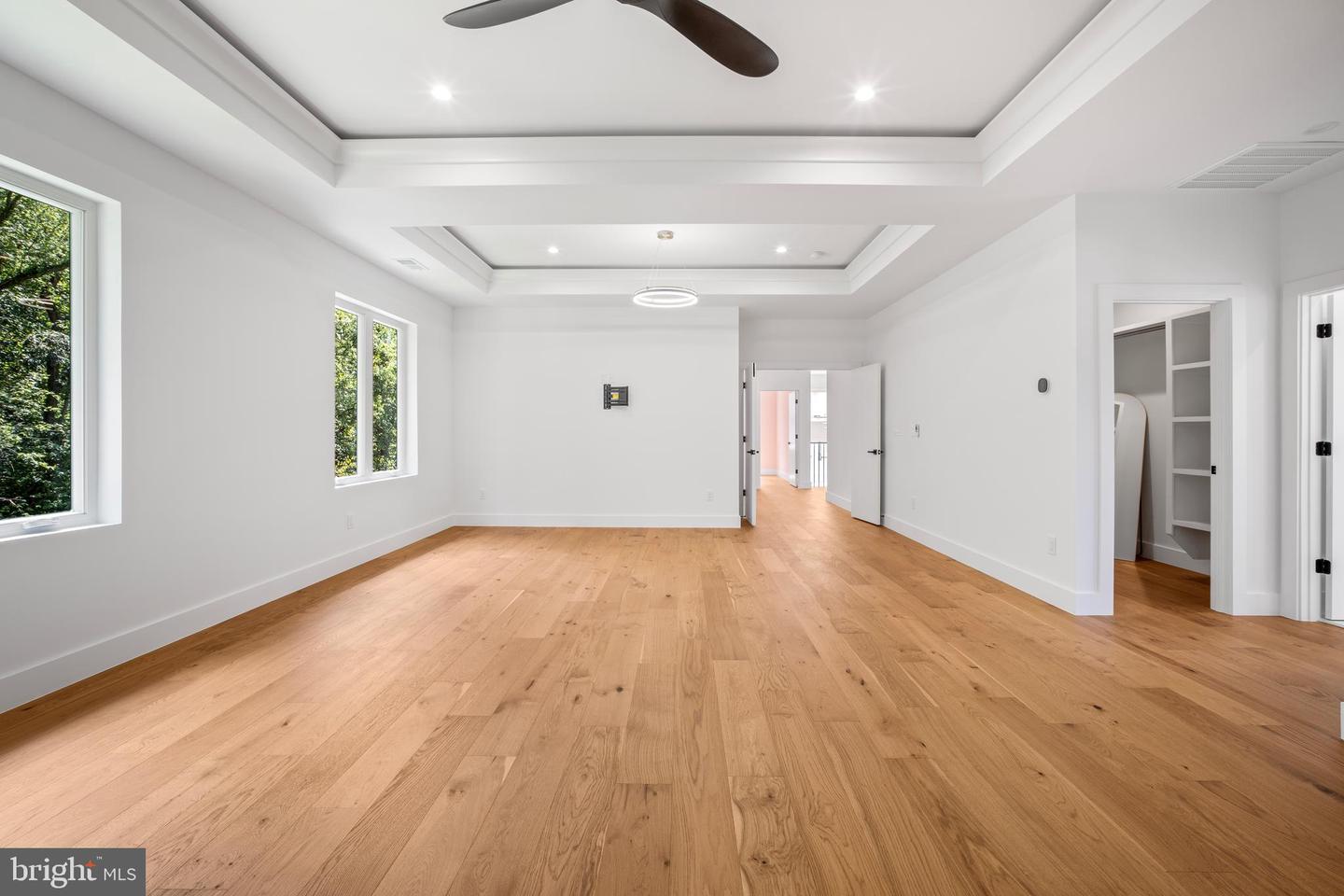 1935 FOXHALL RD, MCLEAN, Virginia 22101, 6 Bedrooms Bedrooms, ,6 BathroomsBathrooms,Residential,For sale,1935 FOXHALL RD,VAFX2287446 MLS # VAFX2287446