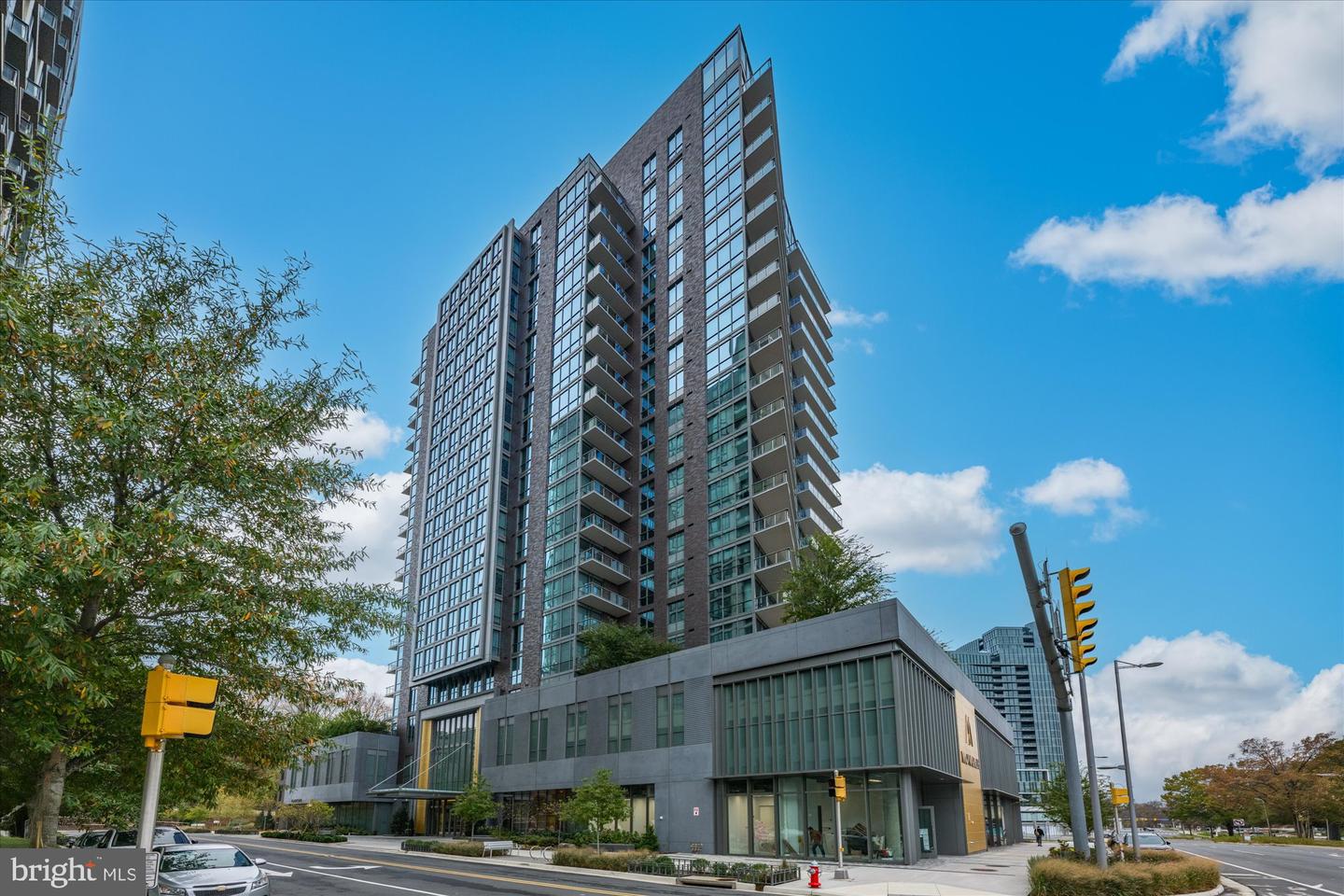 7887 JONES BRANCH DR #1002, MCLEAN, Virginia 22102, 2 Bedrooms Bedrooms, ,2 BathroomsBathrooms,Residential,For sale,7887 JONES BRANCH DR #1002,VAFX2287588 MLS # VAFX2287588