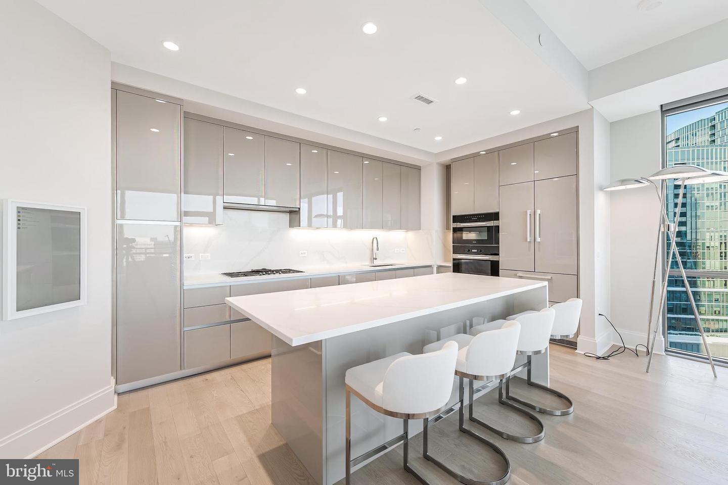 7887 JONES BRANCH DR #1002, MCLEAN, Virginia 22102, 2 Bedrooms Bedrooms, ,2 BathroomsBathrooms,Residential,For sale,7887 JONES BRANCH DR #1002,VAFX2287588 MLS # VAFX2287588