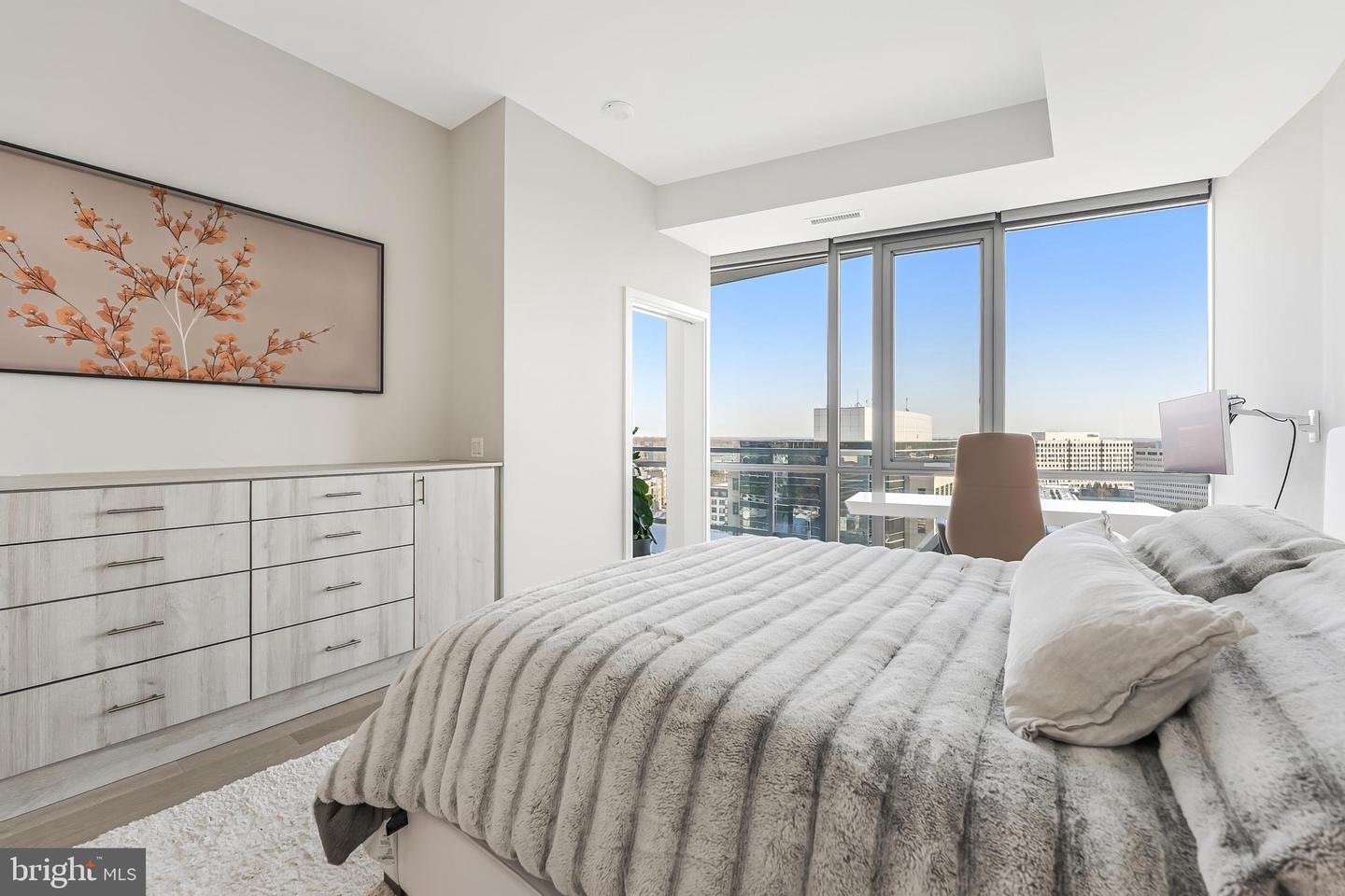 7887 JONES BRANCH DR #1002, MCLEAN, Virginia 22102, 2 Bedrooms Bedrooms, ,2 BathroomsBathrooms,Residential,For sale,7887 JONES BRANCH DR #1002,VAFX2287588 MLS # VAFX2287588