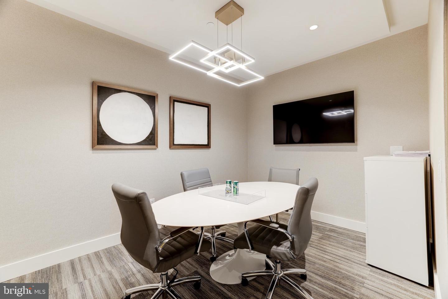 7887 JONES BRANCH DR #1002, MCLEAN, Virginia 22102, 2 Bedrooms Bedrooms, ,2 BathroomsBathrooms,Residential,For sale,7887 JONES BRANCH DR #1002,VAFX2287588 MLS # VAFX2287588