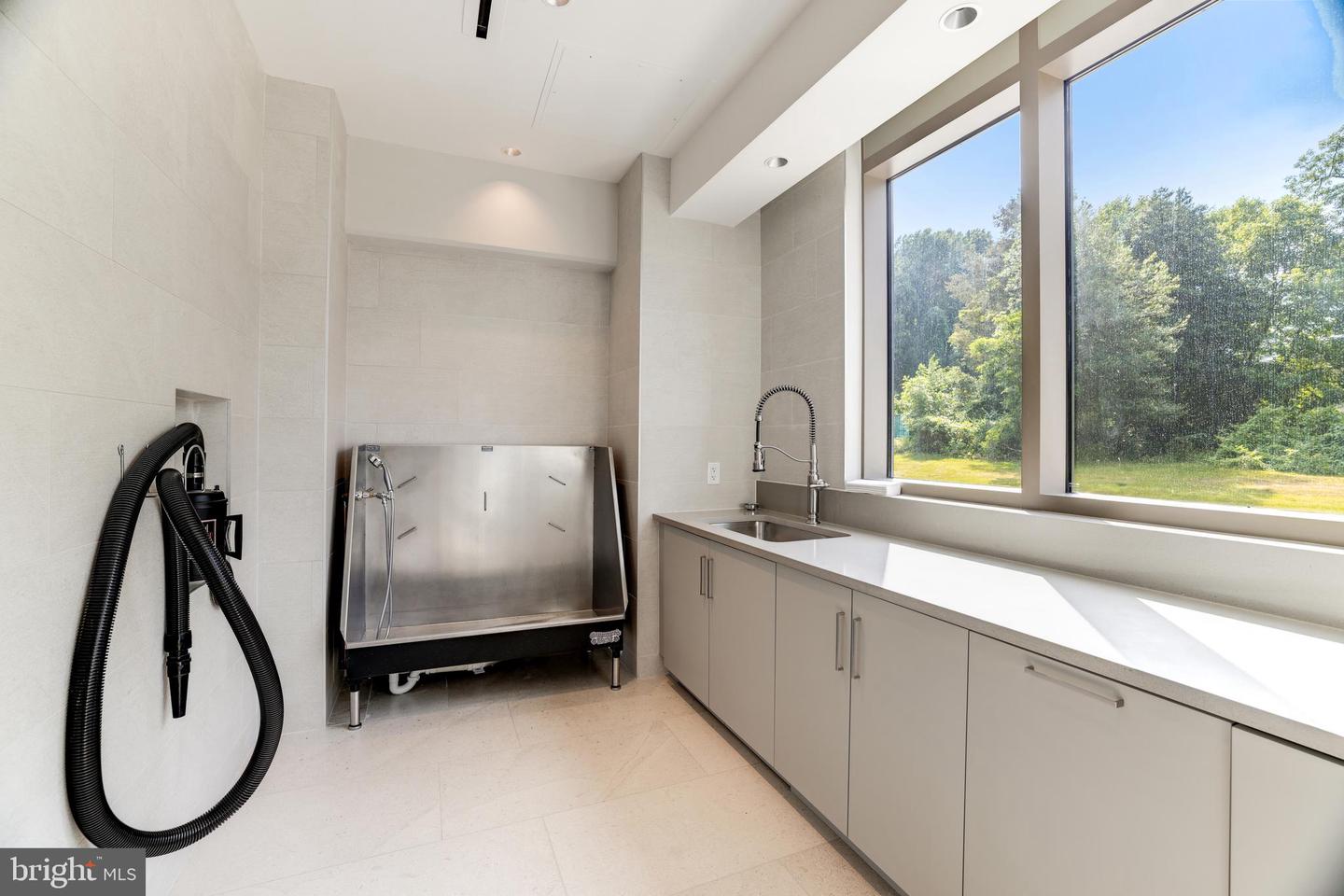 7887 JONES BRANCH DR #1002, MCLEAN, Virginia 22102, 2 Bedrooms Bedrooms, ,2 BathroomsBathrooms,Residential,For sale,7887 JONES BRANCH DR #1002,VAFX2287588 MLS # VAFX2287588