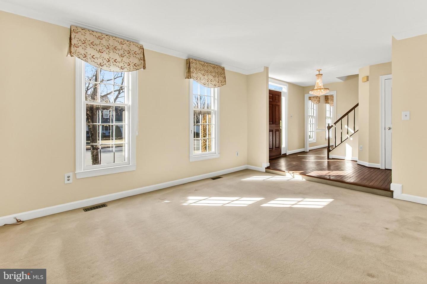 15470 MEHERRIN DR, CENTREVILLE, Virginia 20120, 4 Bedrooms Bedrooms, ,3 BathroomsBathrooms,Residential,For sale,15470 MEHERRIN DR,VAFX2287654 MLS # VAFX2287654