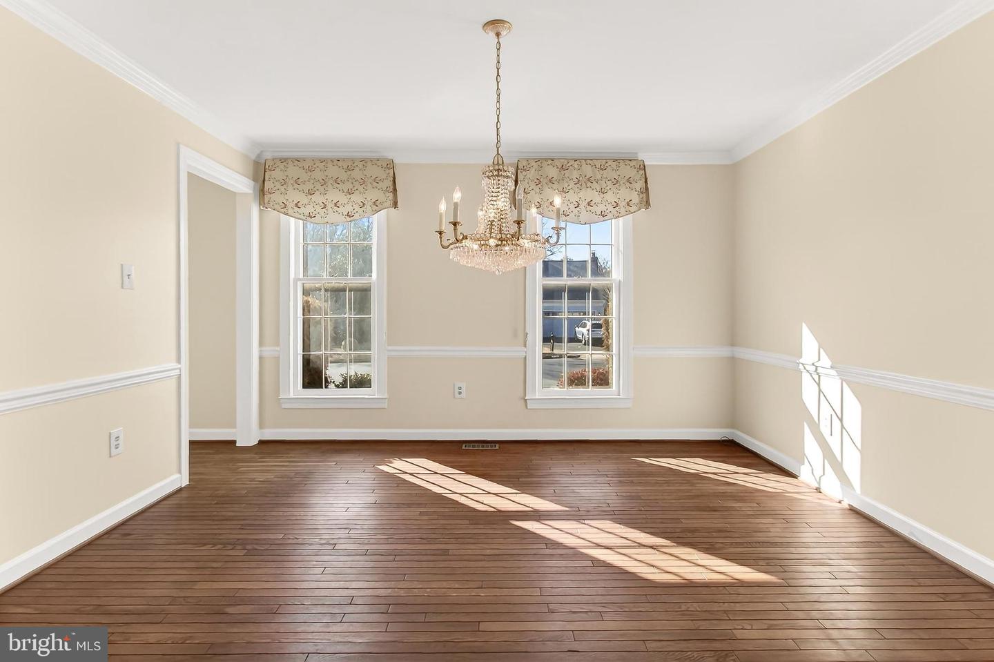 15470 MEHERRIN DR, CENTREVILLE, Virginia 20120, 4 Bedrooms Bedrooms, ,3 BathroomsBathrooms,Residential,For sale,15470 MEHERRIN DR,VAFX2287654 MLS # VAFX2287654