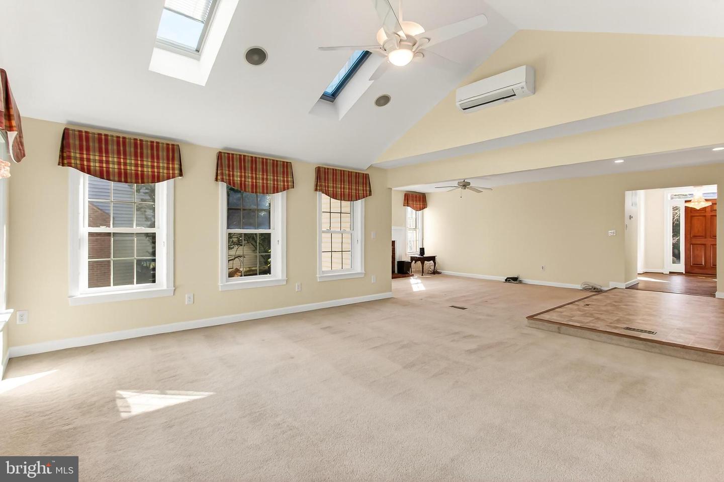 15470 MEHERRIN DR, CENTREVILLE, Virginia 20120, 4 Bedrooms Bedrooms, ,3 BathroomsBathrooms,Residential,For sale,15470 MEHERRIN DR,VAFX2287654 MLS # VAFX2287654