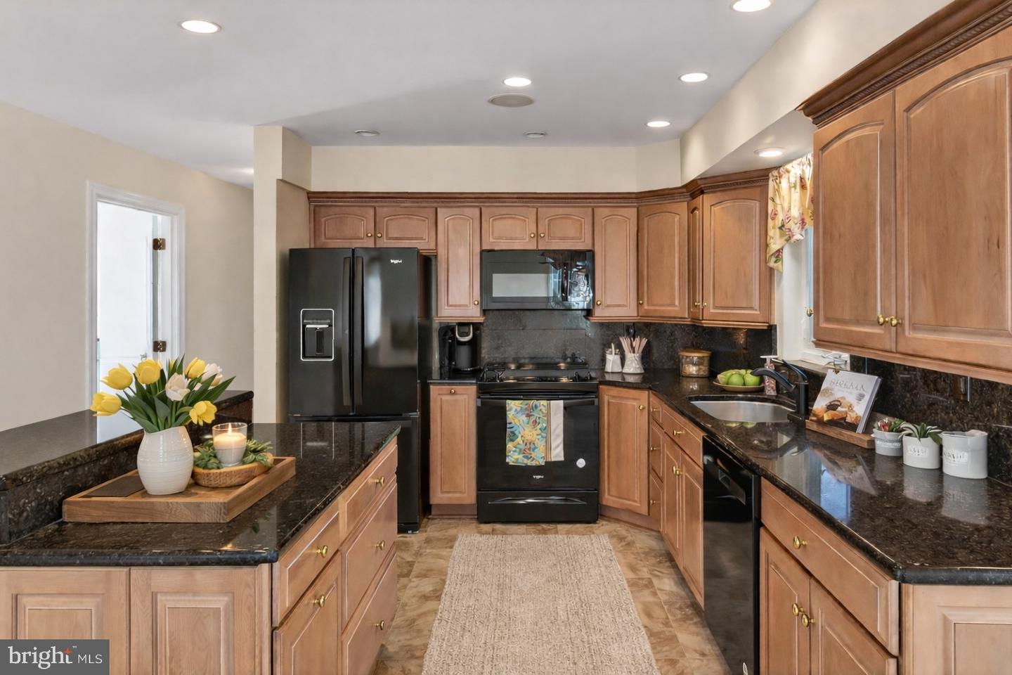 15470 MEHERRIN DR, CENTREVILLE, Virginia 20120, 4 Bedrooms Bedrooms, ,3 BathroomsBathrooms,Residential,For sale,15470 MEHERRIN DR,VAFX2287654 MLS # VAFX2287654