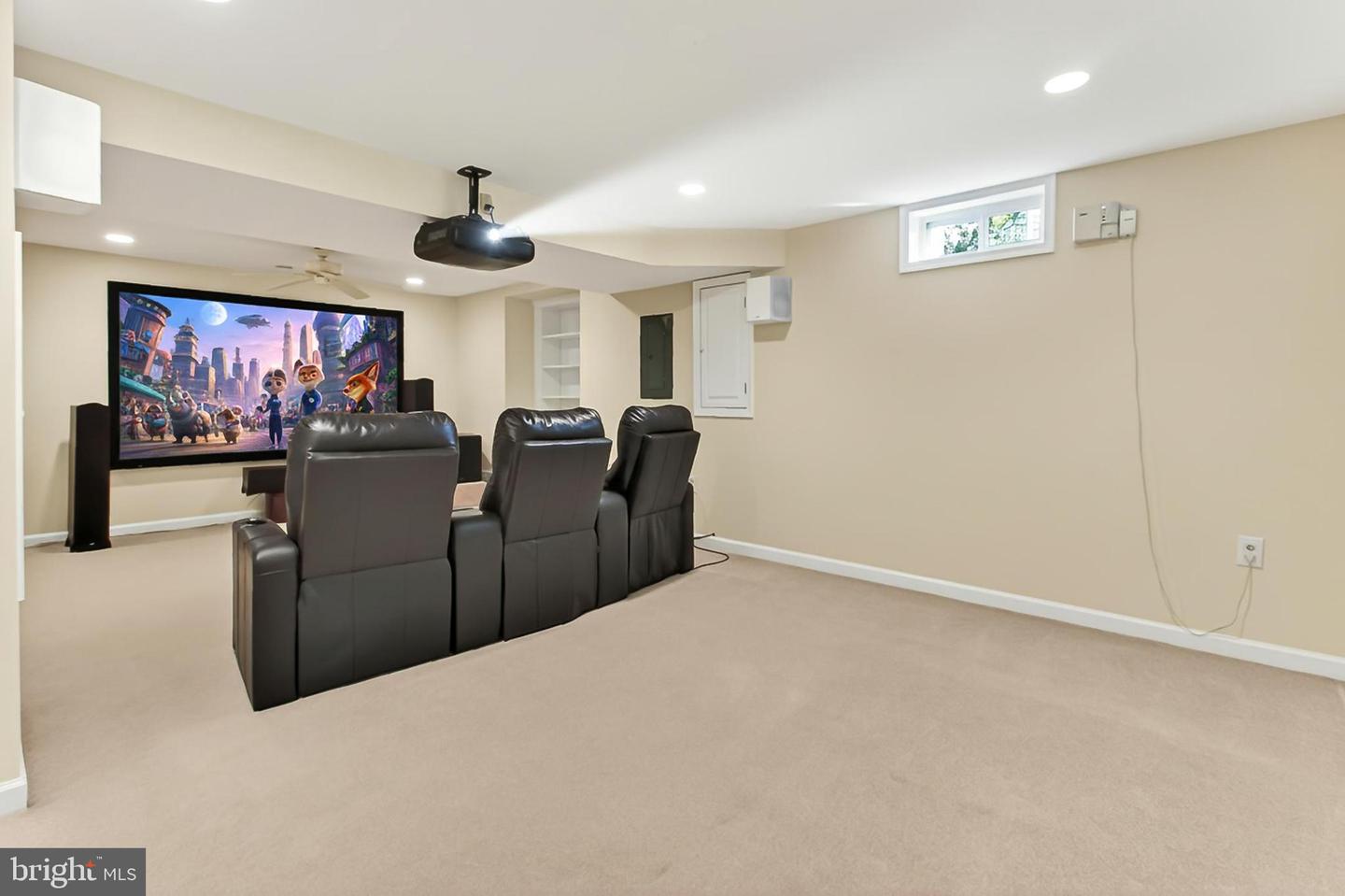 15470 MEHERRIN DR, CENTREVILLE, Virginia 20120, 4 Bedrooms Bedrooms, ,3 BathroomsBathrooms,Residential,For sale,15470 MEHERRIN DR,VAFX2287654 MLS # VAFX2287654