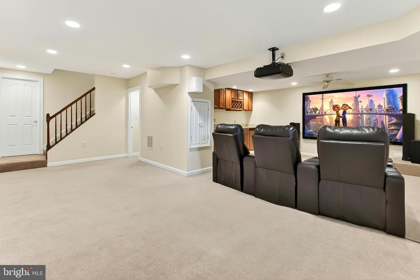 15470 MEHERRIN DR, CENTREVILLE, Virginia 20120, 4 Bedrooms Bedrooms, ,3 BathroomsBathrooms,Residential,For sale,15470 MEHERRIN DR,VAFX2287654 MLS # VAFX2287654