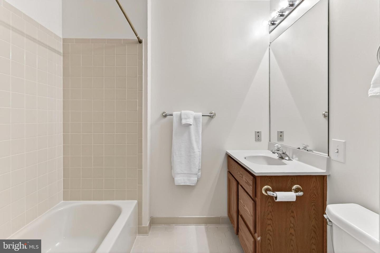 15470 MEHERRIN DR, CENTREVILLE, Virginia 20120, 4 Bedrooms Bedrooms, ,3 BathroomsBathrooms,Residential,For sale,15470 MEHERRIN DR,VAFX2287654 MLS # VAFX2287654