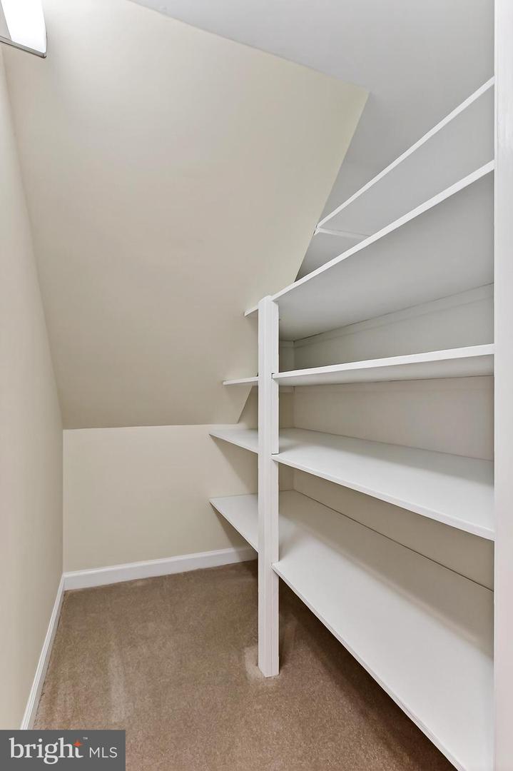 15470 MEHERRIN DR, CENTREVILLE, Virginia 20120, 4 Bedrooms Bedrooms, ,3 BathroomsBathrooms,Residential,For sale,15470 MEHERRIN DR,VAFX2287654 MLS # VAFX2287654