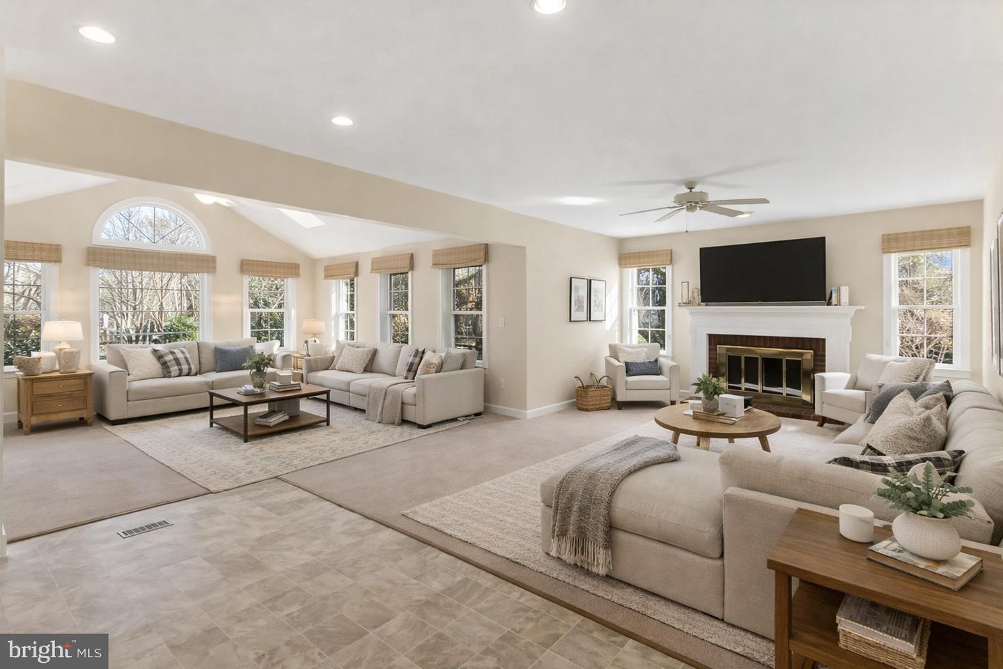 15470 MEHERRIN DR, CENTREVILLE, Virginia 20120, 4 Bedrooms Bedrooms, ,3 BathroomsBathrooms,Residential,For sale,15470 MEHERRIN DR,VAFX2287654 MLS # VAFX2287654