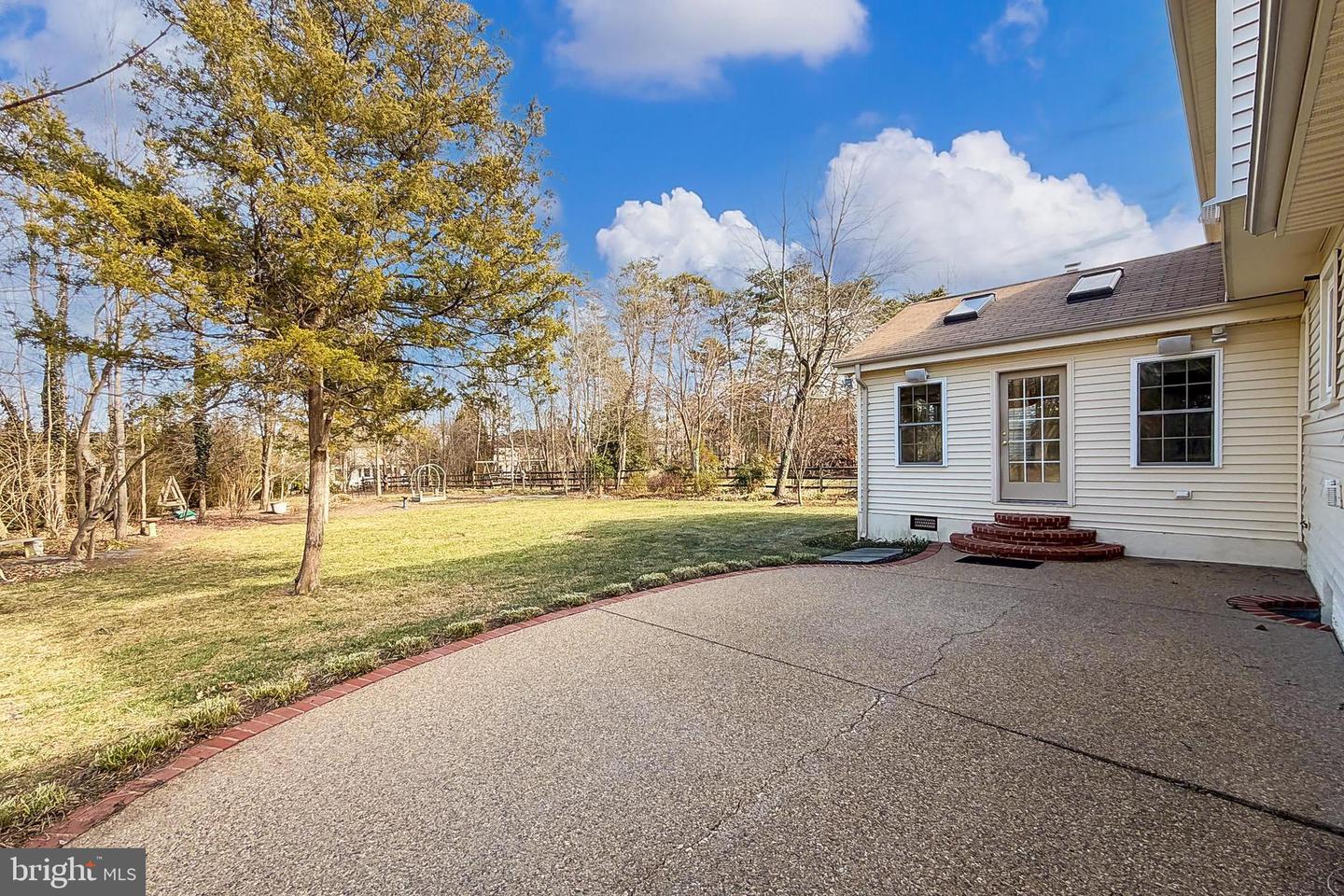 15470 MEHERRIN DR, CENTREVILLE, Virginia 20120, 4 Bedrooms Bedrooms, ,3 BathroomsBathrooms,Residential,For sale,15470 MEHERRIN DR,VAFX2287654 MLS # VAFX2287654