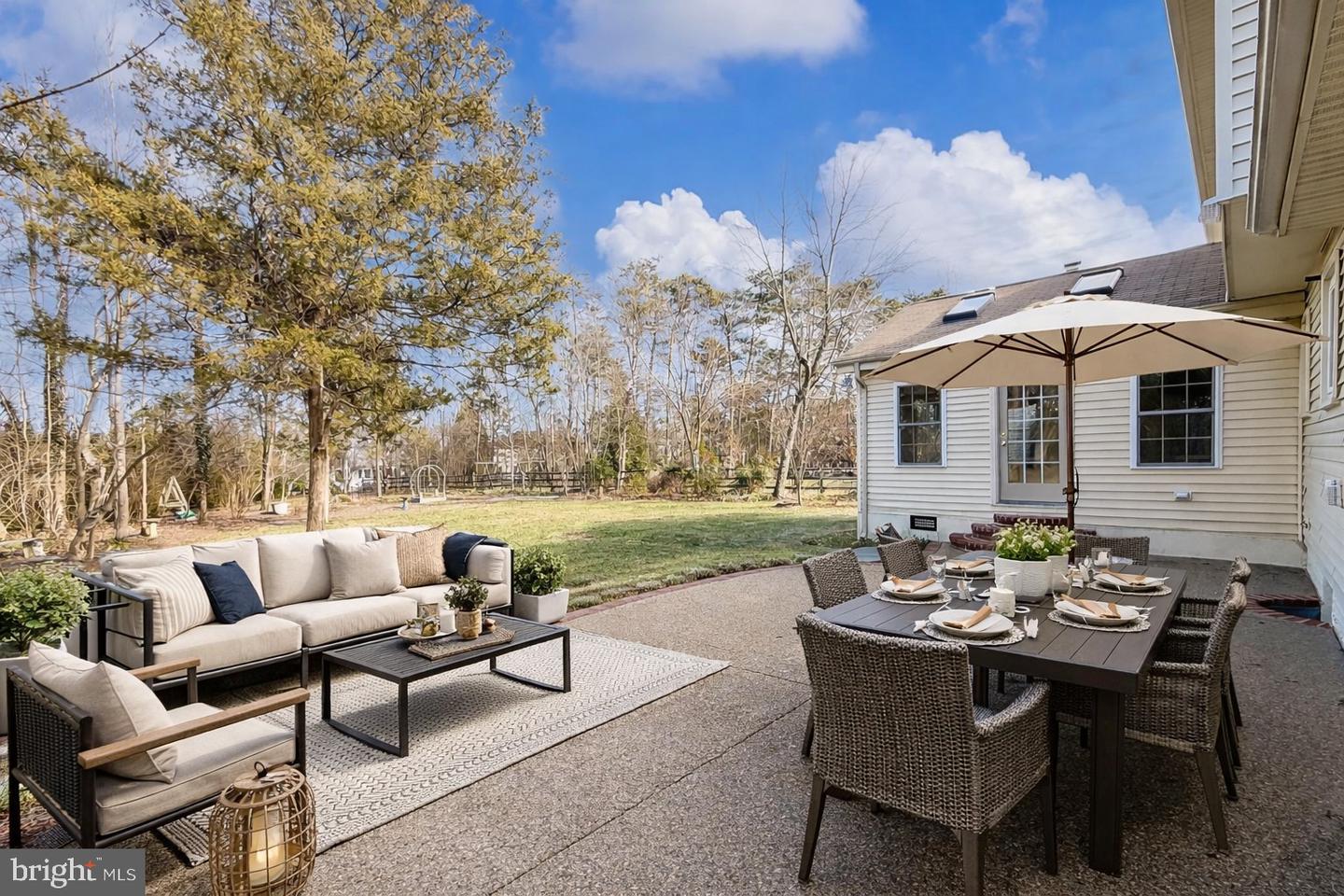 15470 MEHERRIN DR, CENTREVILLE, Virginia 20120, 4 Bedrooms Bedrooms, ,3 BathroomsBathrooms,Residential,For sale,15470 MEHERRIN DR,VAFX2287654 MLS # VAFX2287654