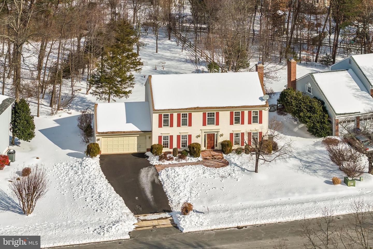 15470 MEHERRIN DR, CENTREVILLE, Virginia 20120, 4 Bedrooms Bedrooms, ,3 BathroomsBathrooms,Residential,For sale,15470 MEHERRIN DR,VAFX2287654 MLS # VAFX2287654