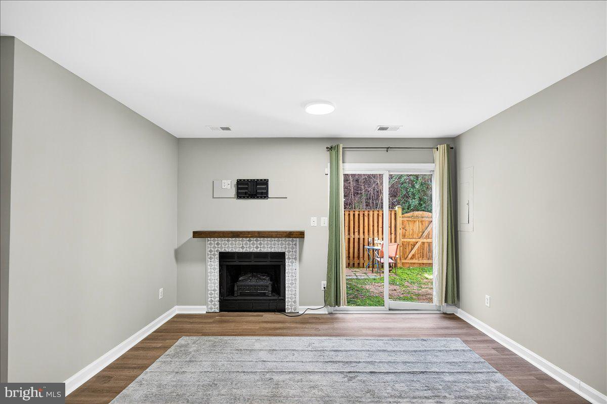 16294 TACONIC CIR, DUMFRIES, Virginia 22025, 2 Bedrooms Bedrooms, ,2 BathroomsBathrooms,Residential,For sale,16294 TACONIC CIR,VAPW2111324 MLS # VAPW2111324 16294 TACONIC CIR, DUMFRIES, Virginia 22025, 2 Bedrooms Bedrooms, ,2 BathroomsBathrooms,Residential,For sale,16294 TACONIC CIR,VAPW2111324 MLS # VAPW2111324