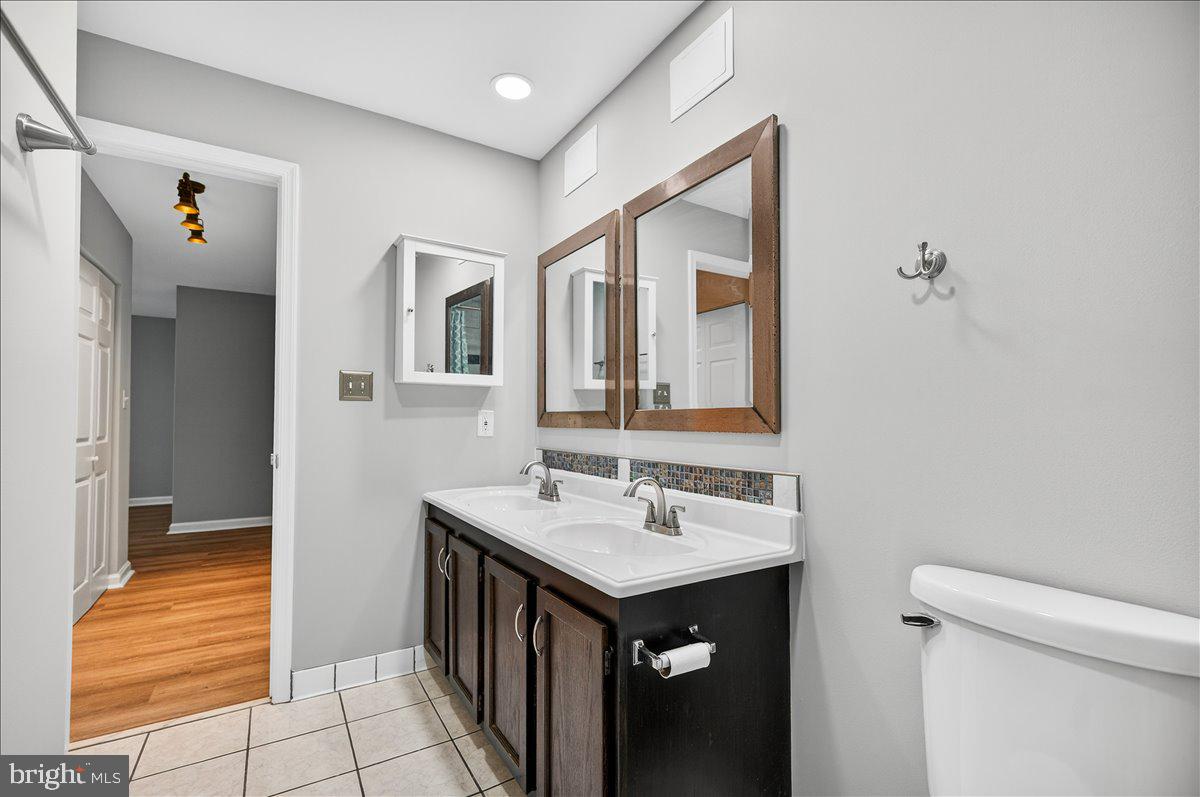 16294 TACONIC CIR, DUMFRIES, Virginia 22025, 2 Bedrooms Bedrooms, ,2 BathroomsBathrooms,Residential,For sale,16294 TACONIC CIR,VAPW2111324 MLS # VAPW2111324 16294 TACONIC CIR, DUMFRIES, Virginia 22025, 2 Bedrooms Bedrooms, ,2 BathroomsBathrooms,Residential,For sale,16294 TACONIC CIR,VAPW2111324 MLS # VAPW2111324