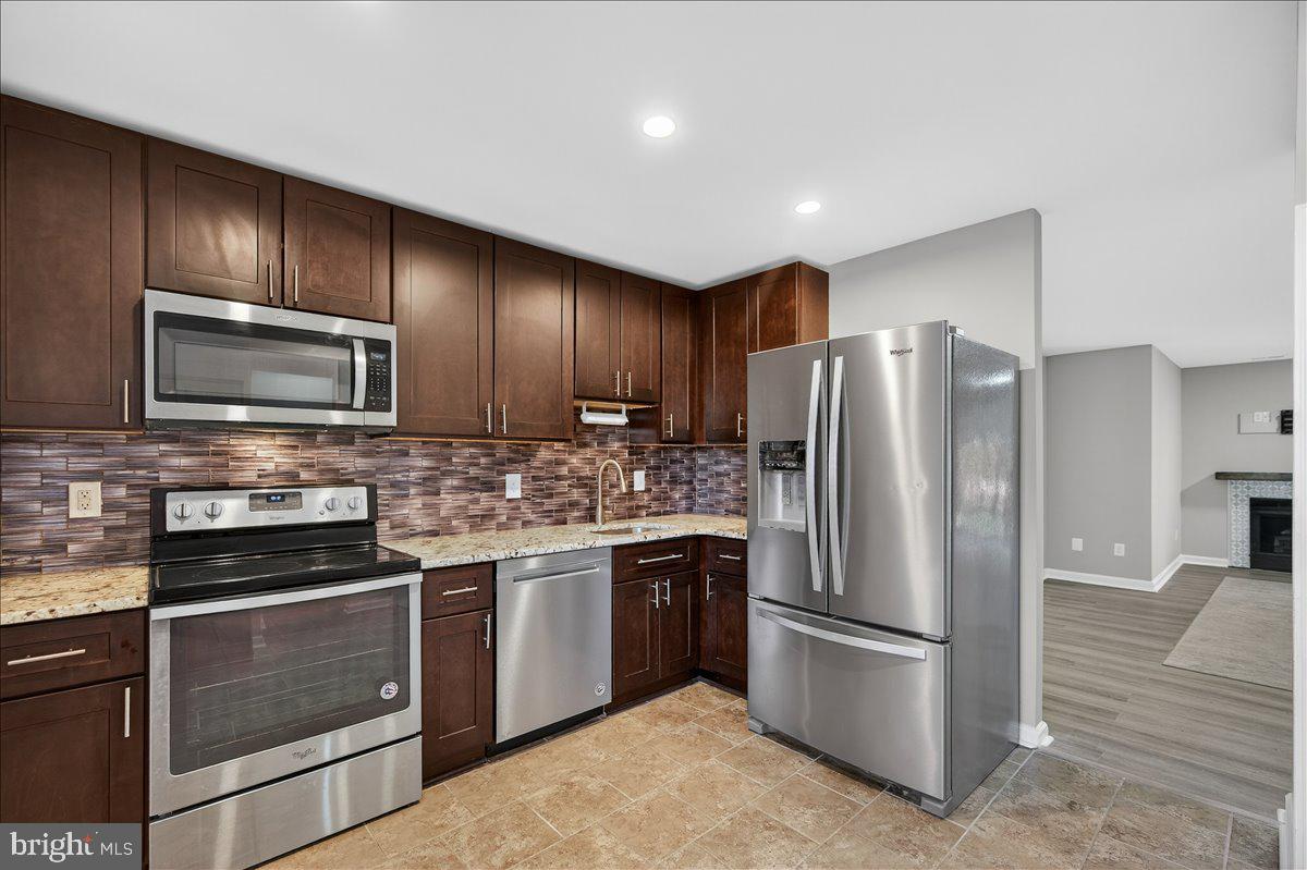 16294 TACONIC CIR, DUMFRIES, Virginia 22025, 2 Bedrooms Bedrooms, ,2 BathroomsBathrooms,Residential,For sale,16294 TACONIC CIR,VAPW2111324 MLS # VAPW2111324 16294 TACONIC CIR, DUMFRIES, Virginia 22025, 2 Bedrooms Bedrooms, ,2 BathroomsBathrooms,Residential,For sale,16294 TACONIC CIR,VAPW2111324 MLS # VAPW2111324