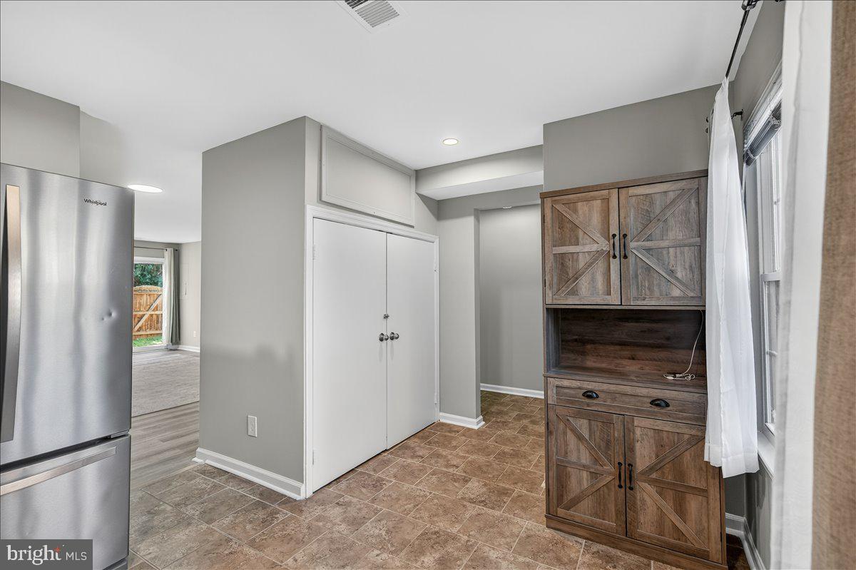 16294 TACONIC CIR, DUMFRIES, Virginia 22025, 2 Bedrooms Bedrooms, ,2 BathroomsBathrooms,Residential,For sale,16294 TACONIC CIR,VAPW2111324 MLS # VAPW2111324 16294 TACONIC CIR, DUMFRIES, Virginia 22025, 2 Bedrooms Bedrooms, ,2 BathroomsBathrooms,Residential,For sale,16294 TACONIC CIR,VAPW2111324 MLS # VAPW2111324