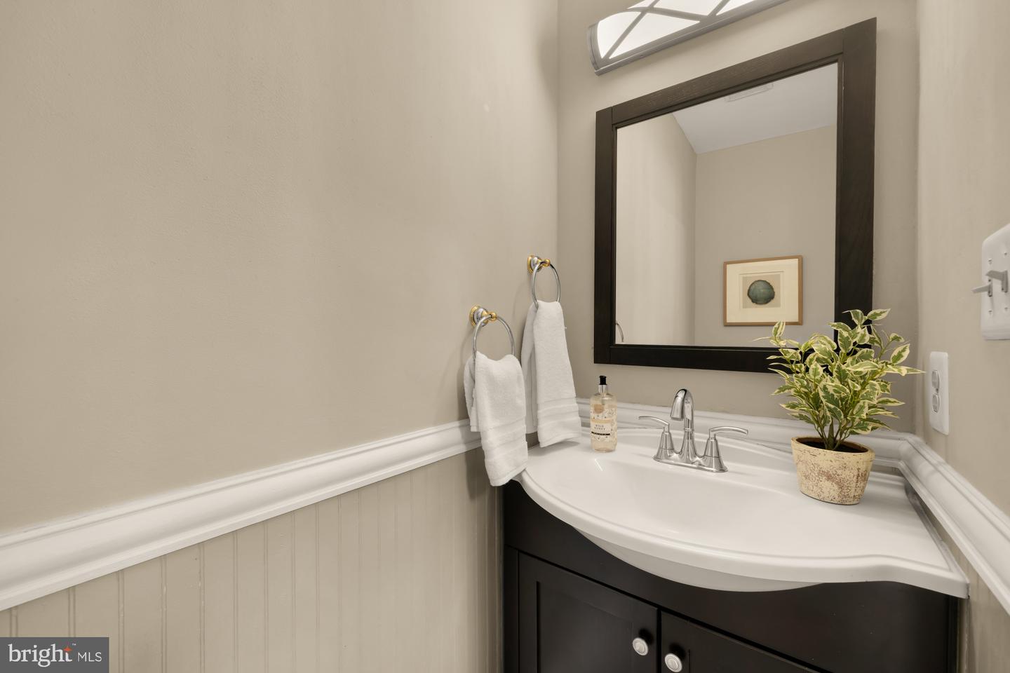 4024 N ABERDEEN ST, ARLINGTON, Virginia 22207, 6 Bedrooms Bedrooms, ,4 BathroomsBathrooms,Residential,For sale,4024 N ABERDEEN ST,VAAR2068206 MLS # VAAR2068206