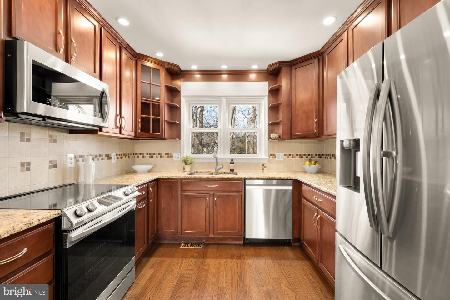 4024 N ABERDEEN ST, ARLINGTON, Virginia 22207, 6 Bedrooms Bedrooms, ,4 BathroomsBathrooms,Residential,For sale,4024 N ABERDEEN ST,VAAR2068206 MLS # VAAR2068206