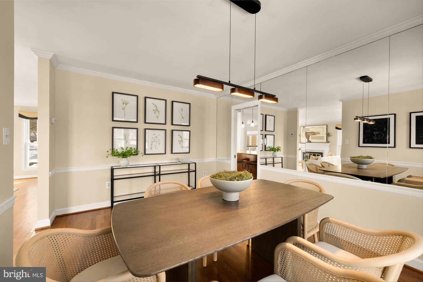 4024 N ABERDEEN ST, ARLINGTON, Virginia 22207, 6 Bedrooms Bedrooms, ,4 BathroomsBathrooms,Residential,For sale,4024 N ABERDEEN ST,VAAR2068206 MLS # VAAR2068206