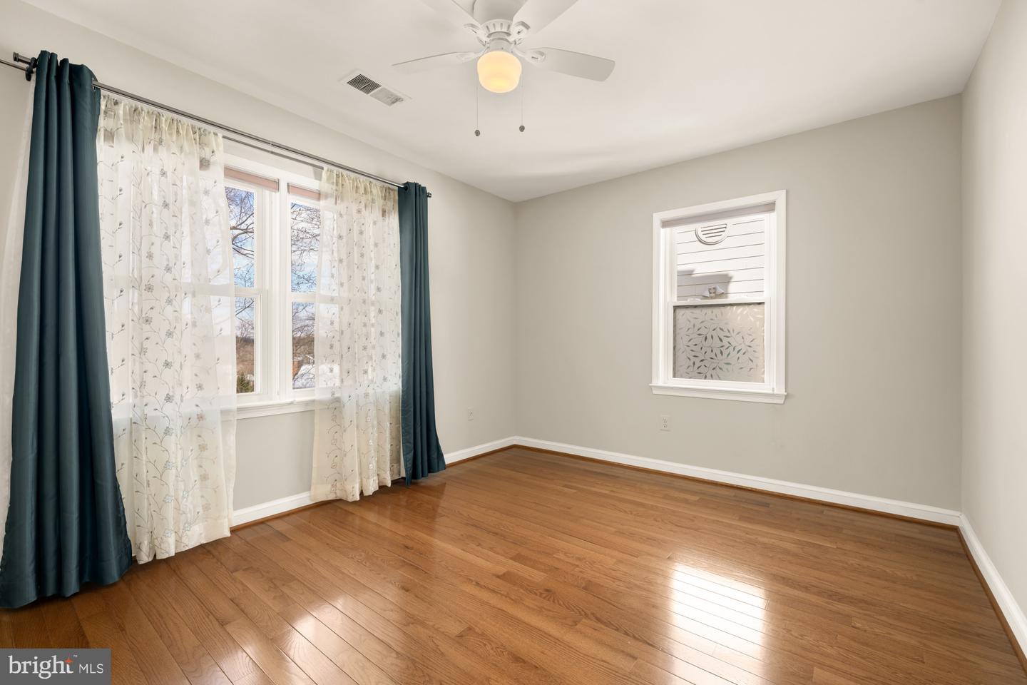 4024 N ABERDEEN ST, ARLINGTON, Virginia 22207, 6 Bedrooms Bedrooms, ,4 BathroomsBathrooms,Residential,For sale,4024 N ABERDEEN ST,VAAR2068206 MLS # VAAR2068206