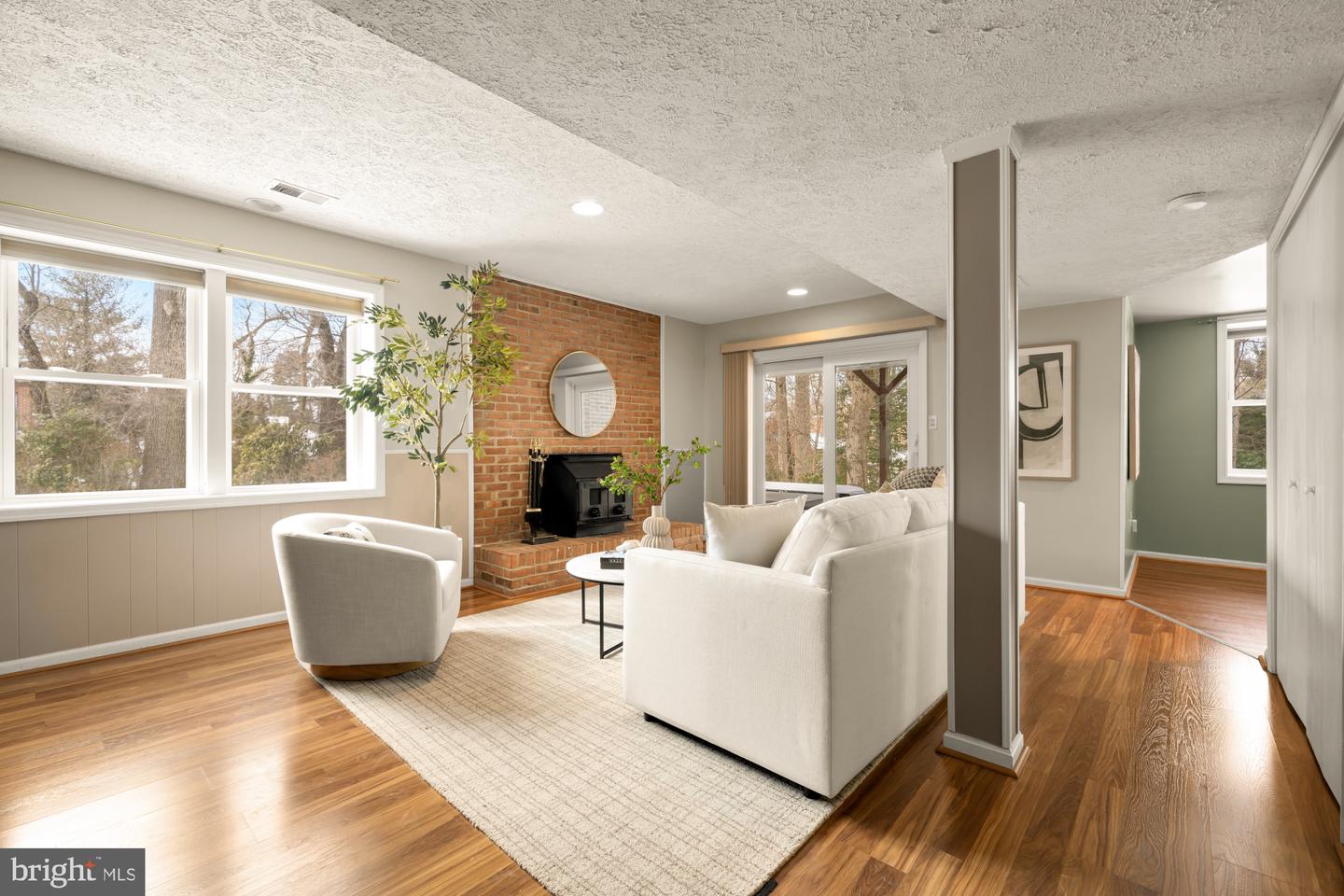 4024 N ABERDEEN ST, ARLINGTON, Virginia 22207, 6 Bedrooms Bedrooms, ,4 BathroomsBathrooms,Residential,For sale,4024 N ABERDEEN ST,VAAR2068206 MLS # VAAR2068206