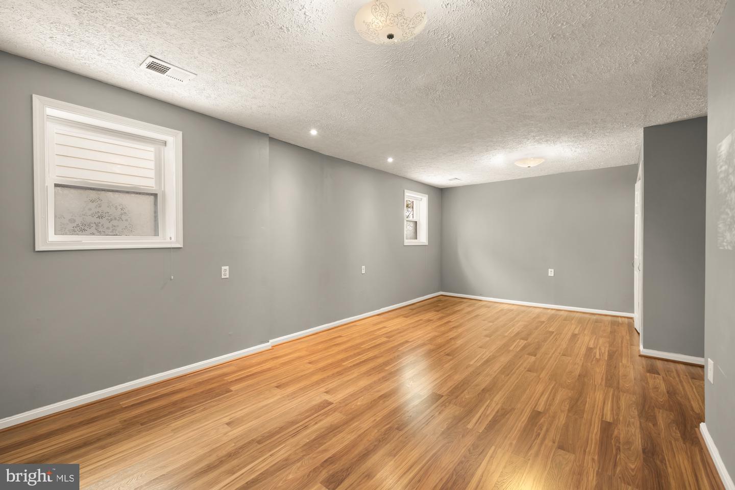 4024 N ABERDEEN ST, ARLINGTON, Virginia 22207, 6 Bedrooms Bedrooms, ,4 BathroomsBathrooms,Residential,For sale,4024 N ABERDEEN ST,VAAR2068206 MLS # VAAR2068206