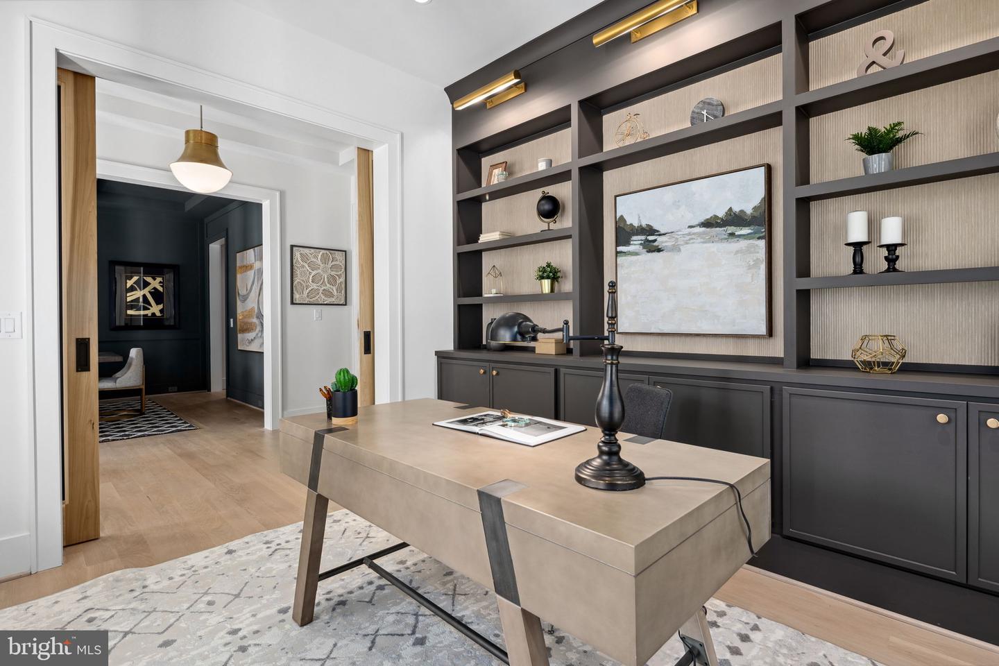 1565 FOREST VILLA LN, MCLEAN, Virginia 22101, 6 Bedrooms Bedrooms, ,6 BathroomsBathrooms,Residential,For sale,1565 FOREST VILLA LN,VAFX2287756 MLS # VAFX2287756