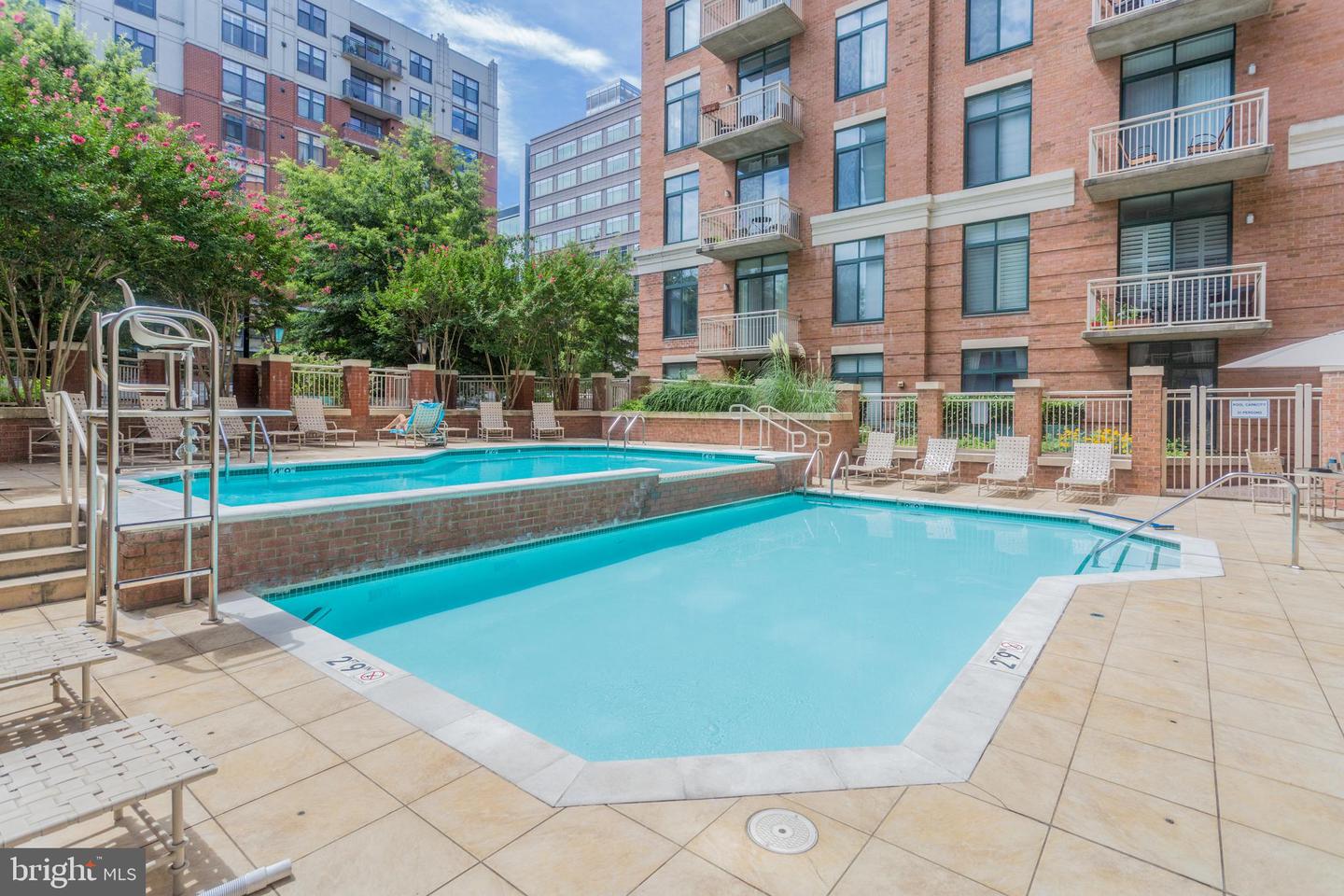 1201 N GARFIELD ST #204, ARLINGTON, Virginia 22201, 2 Bedrooms Bedrooms, ,1 BathroomBathrooms,Residential,For sale,1201 N GARFIELD ST #204,VAAR2068228 MLS # VAAR2068228