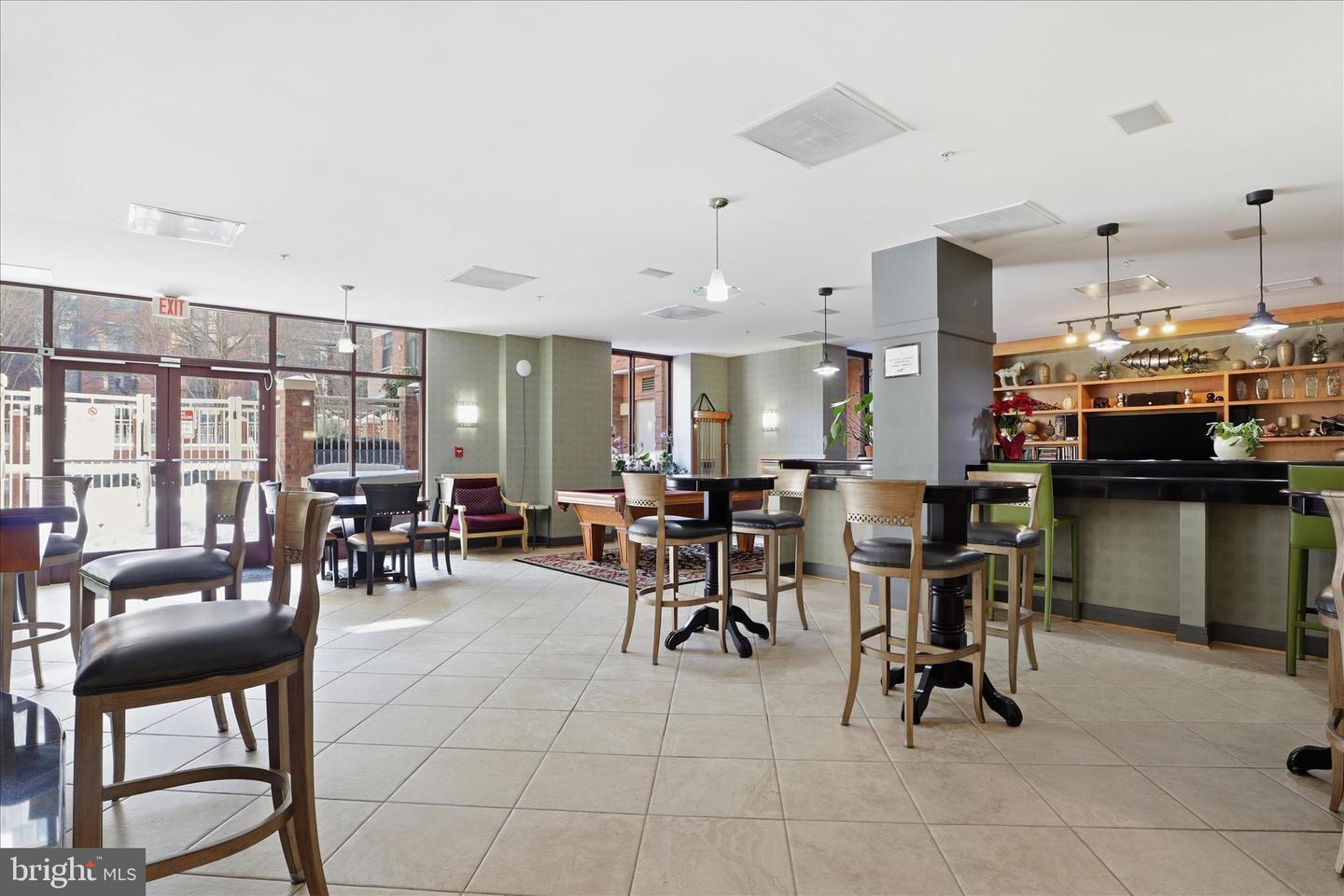 1201 N GARFIELD ST #204, ARLINGTON, Virginia 22201, 2 Bedrooms Bedrooms, ,1 BathroomBathrooms,Residential,For sale,1201 N GARFIELD ST #204,VAAR2068228 MLS # VAAR2068228