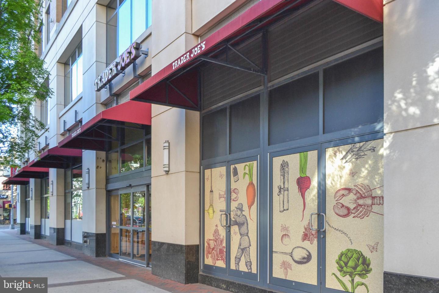 1201 N GARFIELD ST #204, ARLINGTON, Virginia 22201, 2 Bedrooms Bedrooms, ,1 BathroomBathrooms,Residential,For sale,1201 N GARFIELD ST #204,VAAR2068228 MLS # VAAR2068228