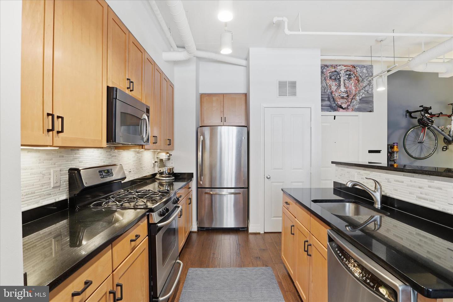 1201 N GARFIELD ST #204, ARLINGTON, Virginia 22201, 2 Bedrooms Bedrooms, ,1 BathroomBathrooms,Residential,For sale,1201 N GARFIELD ST #204,VAAR2068228 MLS # VAAR2068228