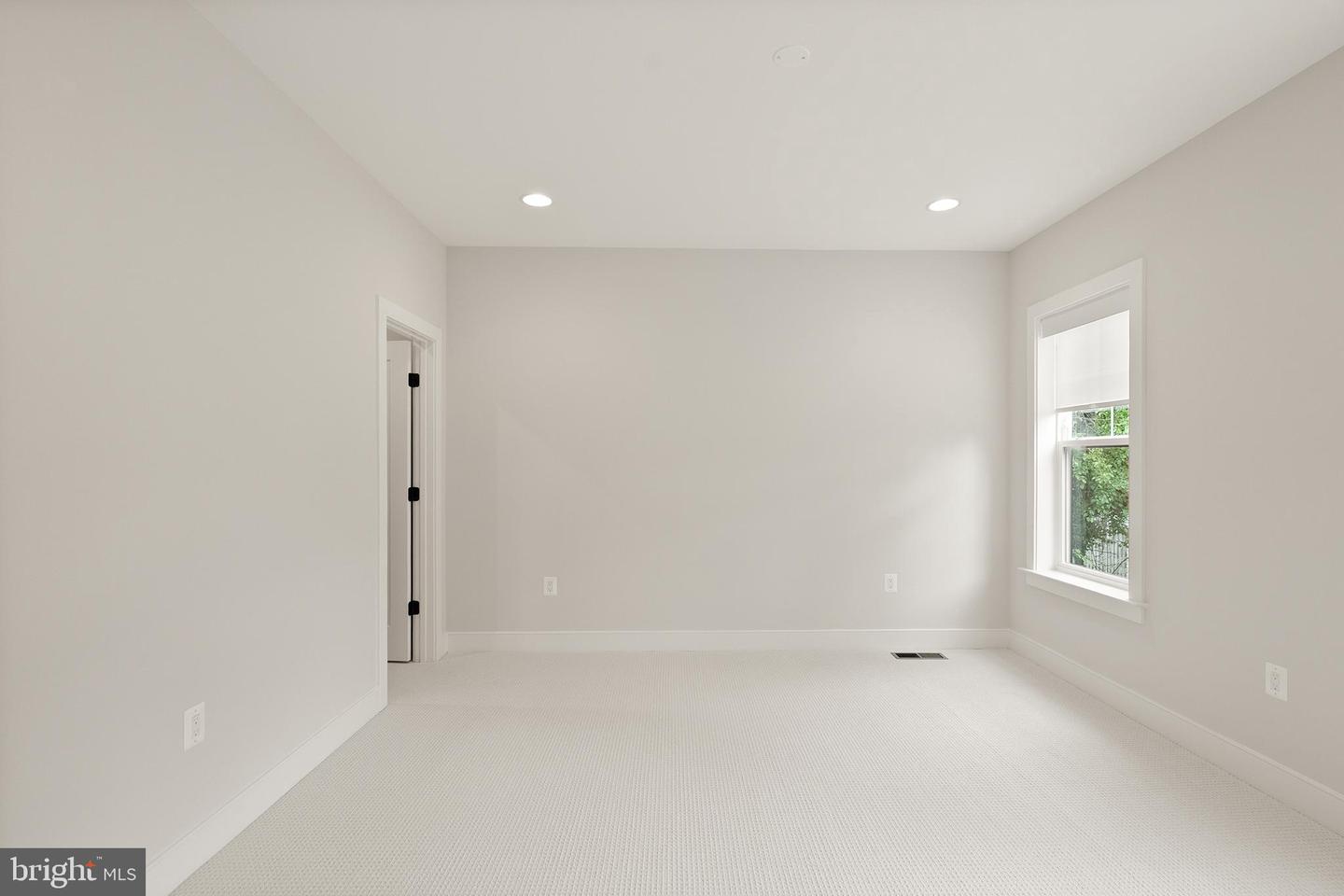 7717 FISHER DR, FALLS CHURCH, Virginia 22043, 4 Bedrooms Bedrooms, ,3 BathroomsBathrooms,Residential,For sale,7717 FISHER DR,VAFX2287810 MLS # VAFX2287810