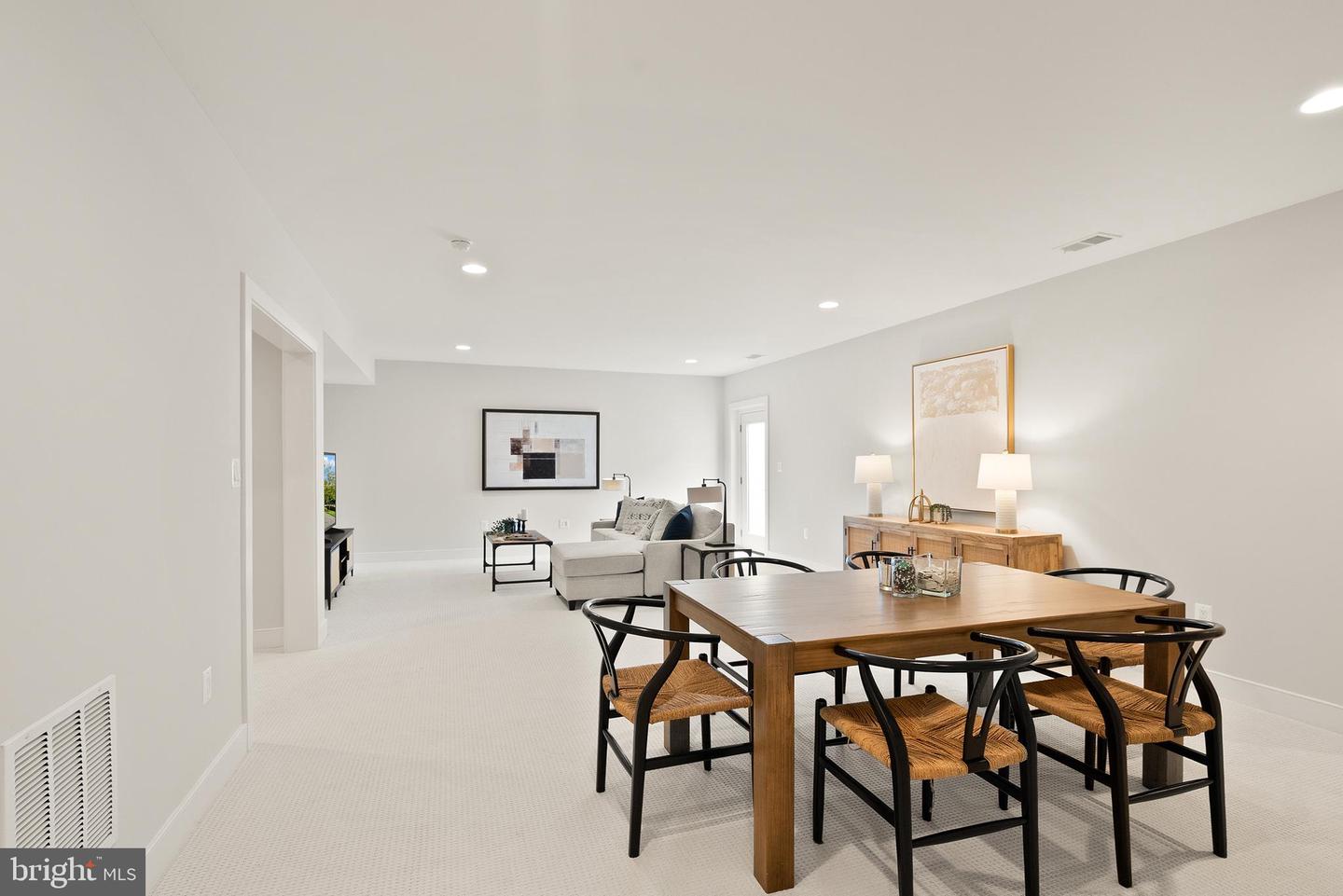 7717 FISHER DR, FALLS CHURCH, Virginia 22043, 4 Bedrooms Bedrooms, ,3 BathroomsBathrooms,Residential,For sale,7717 FISHER DR,VAFX2287810 MLS # VAFX2287810