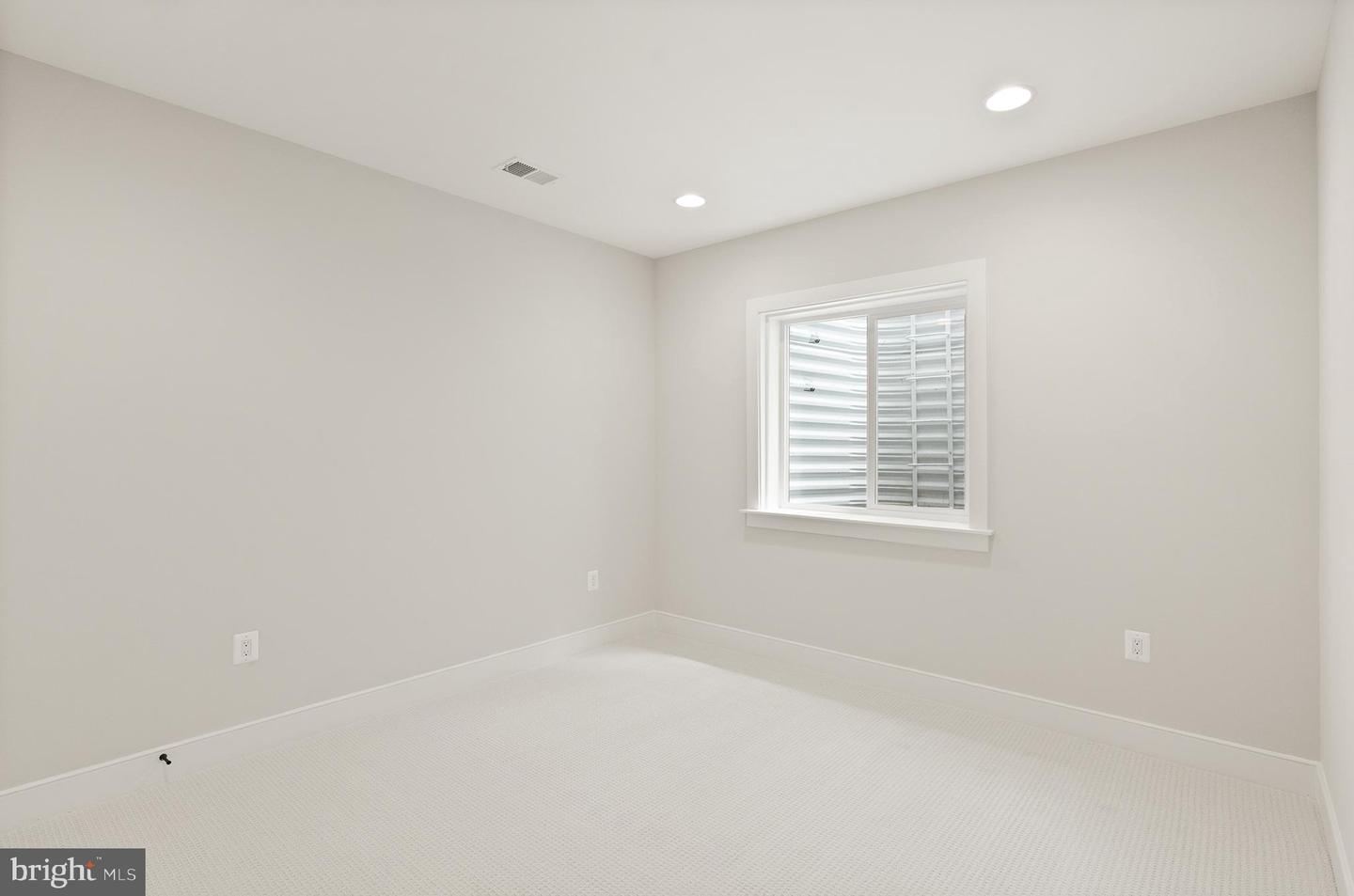 7717 FISHER DR, FALLS CHURCH, Virginia 22043, 4 Bedrooms Bedrooms, ,3 BathroomsBathrooms,Residential,For sale,7717 FISHER DR,VAFX2287810 MLS # VAFX2287810