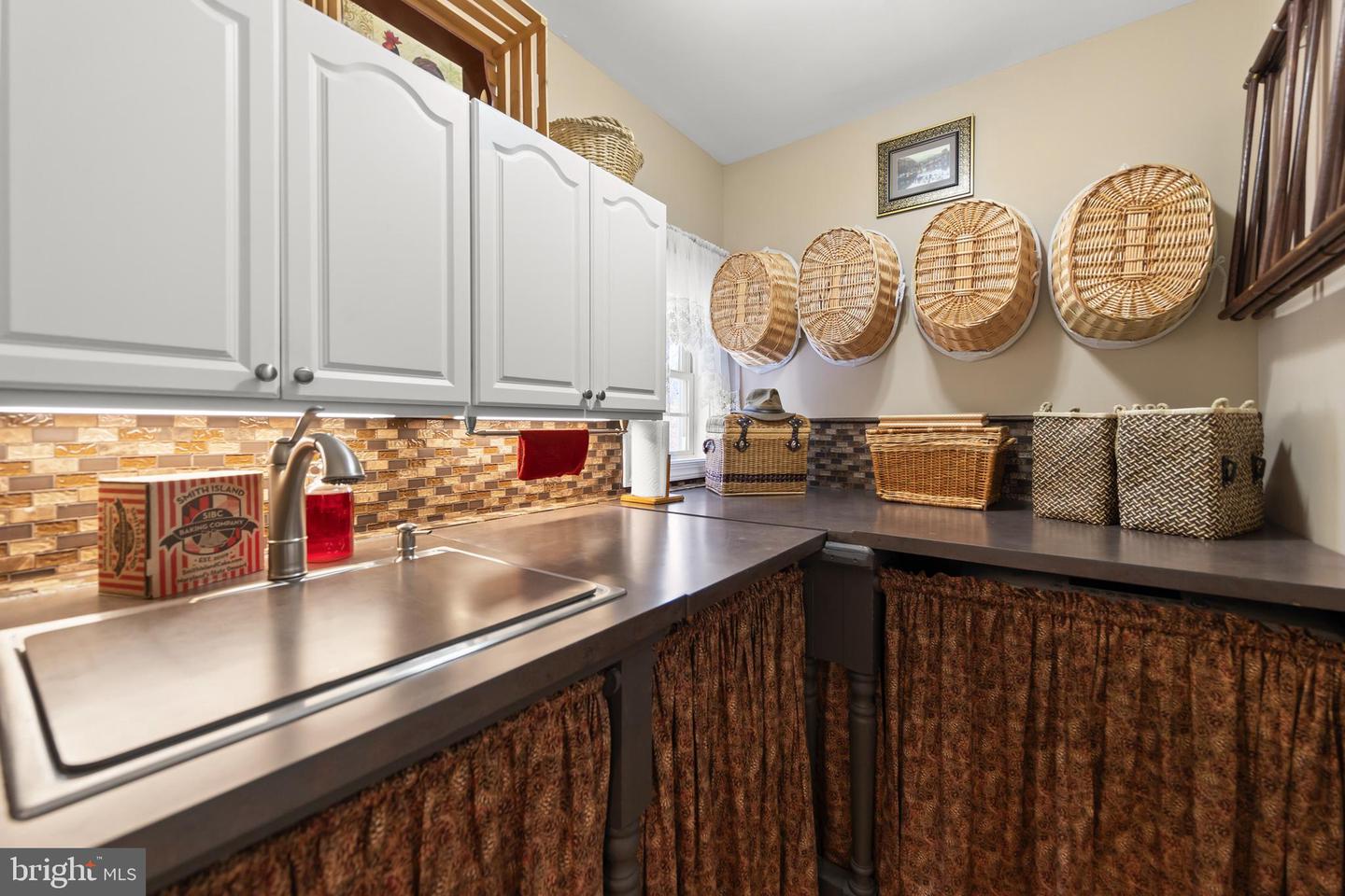 116 WICKHAM TER, WINCHESTER, Virginia 22602, 4 Bedrooms Bedrooms, ,3 BathroomsBathrooms,Residential,For sale,116 WICKHAM TER,VAFV2039246 MLS # VAFV2039246