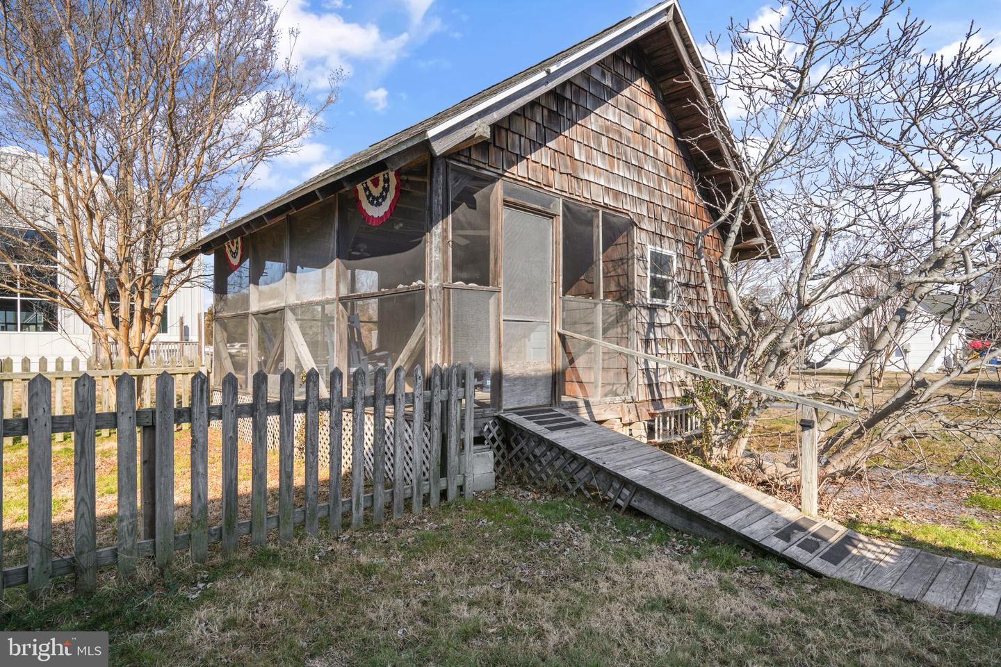 4145 HUR LN, CHINCOTEAGUE ISLAND, Virginia 23336, 2 Bedrooms Bedrooms, ,1 BathroomBathrooms,Residential,For sale,4145 HUR LN,VAAC2002582 MLS # VAAC2002582