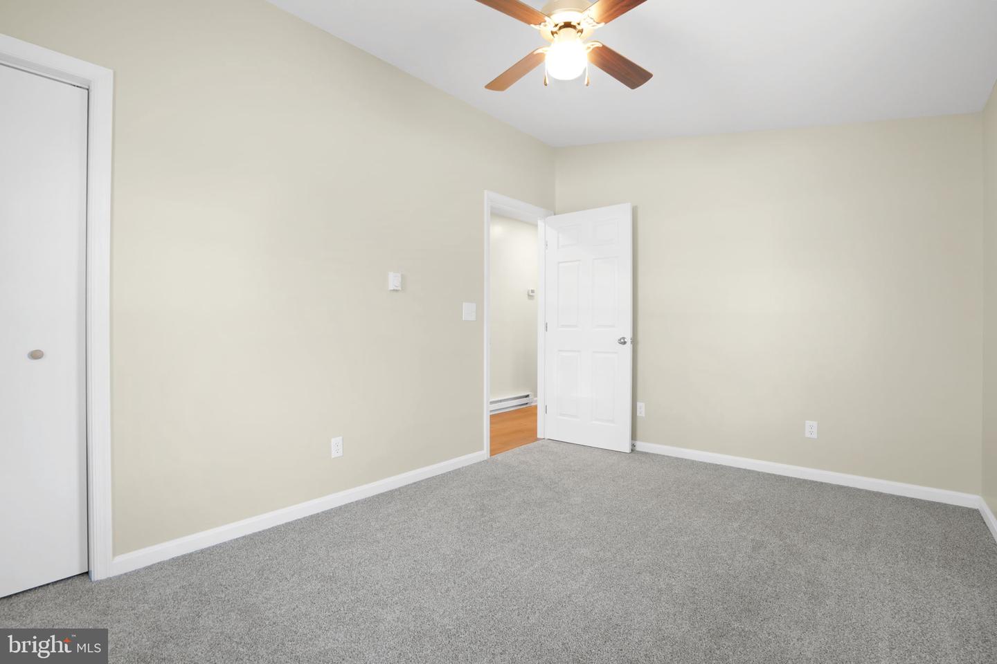 6498 CHURCH ST, CHINCOTEAGUE ISLAND, Virginia 23336, 2 Bedrooms Bedrooms, ,1 BathroomBathrooms,Residential,For sale,6498 CHURCH ST,VAAC2002584 MLS # VAAC2002584