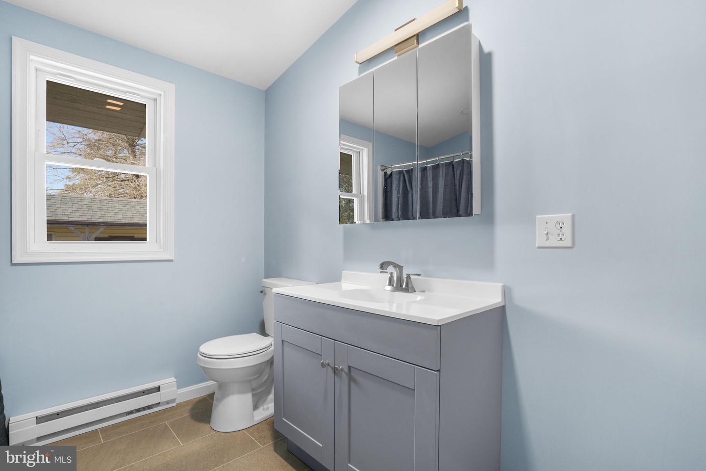 6498 CHURCH ST, CHINCOTEAGUE ISLAND, Virginia 23336, 2 Bedrooms Bedrooms, ,1 BathroomBathrooms,Residential,For sale,6498 CHURCH ST,VAAC2002584 MLS # VAAC2002584