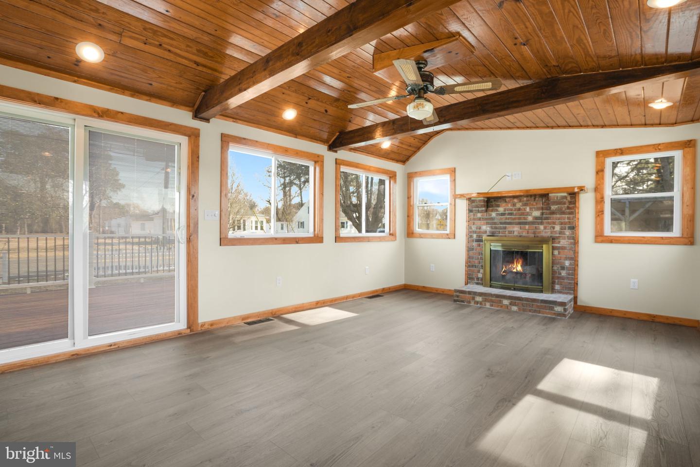 6498 CHURCH ST, CHINCOTEAGUE ISLAND, Virginia 23336, 2 Bedrooms Bedrooms, ,1 BathroomBathrooms,Residential,For sale,6498 CHURCH ST,VAAC2002584 MLS # VAAC2002584