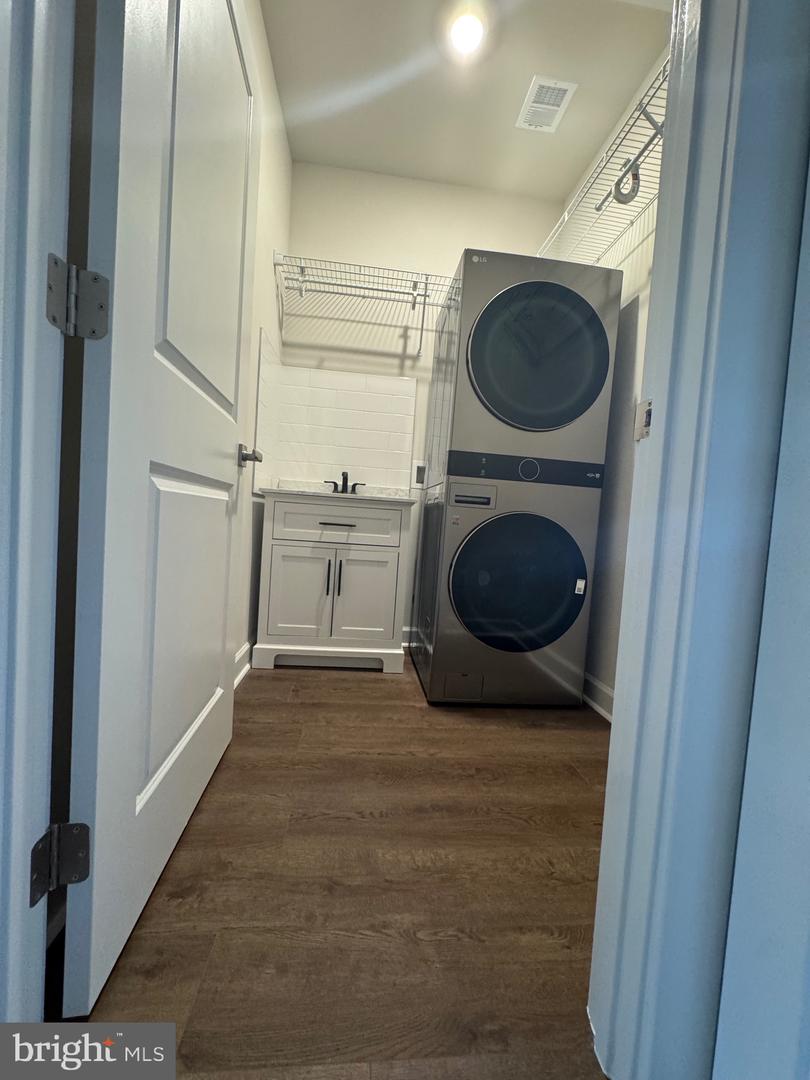 3775 MAYORS WAY, FAIRFAX, Virginia 22030, 3 Bedrooms Bedrooms, ,3 BathroomsBathrooms,Residential,For sale,3775 MAYORS WAY,VAFC2007714 MLS # VAFC2007714