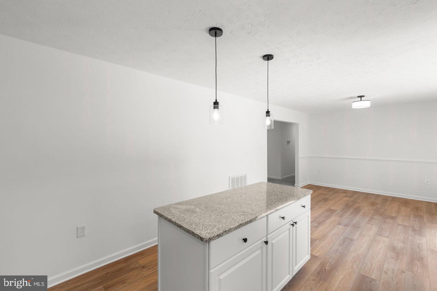 230 BLUE BELL LN, STRASBURG, Virginia 22657, 3 Bedrooms Bedrooms, ,2 BathroomsBathrooms,Residential,For sale,230 BLUE BELL LN,VASH2013478 MLS # VASH2013478 230 BLUE BELL LN, STRASBURG, Virginia 22657, 3 Bedrooms Bedrooms, ,2 BathroomsBathrooms,Residential,For sale,230 BLUE BELL LN,VASH2013478 MLS # VASH2013478