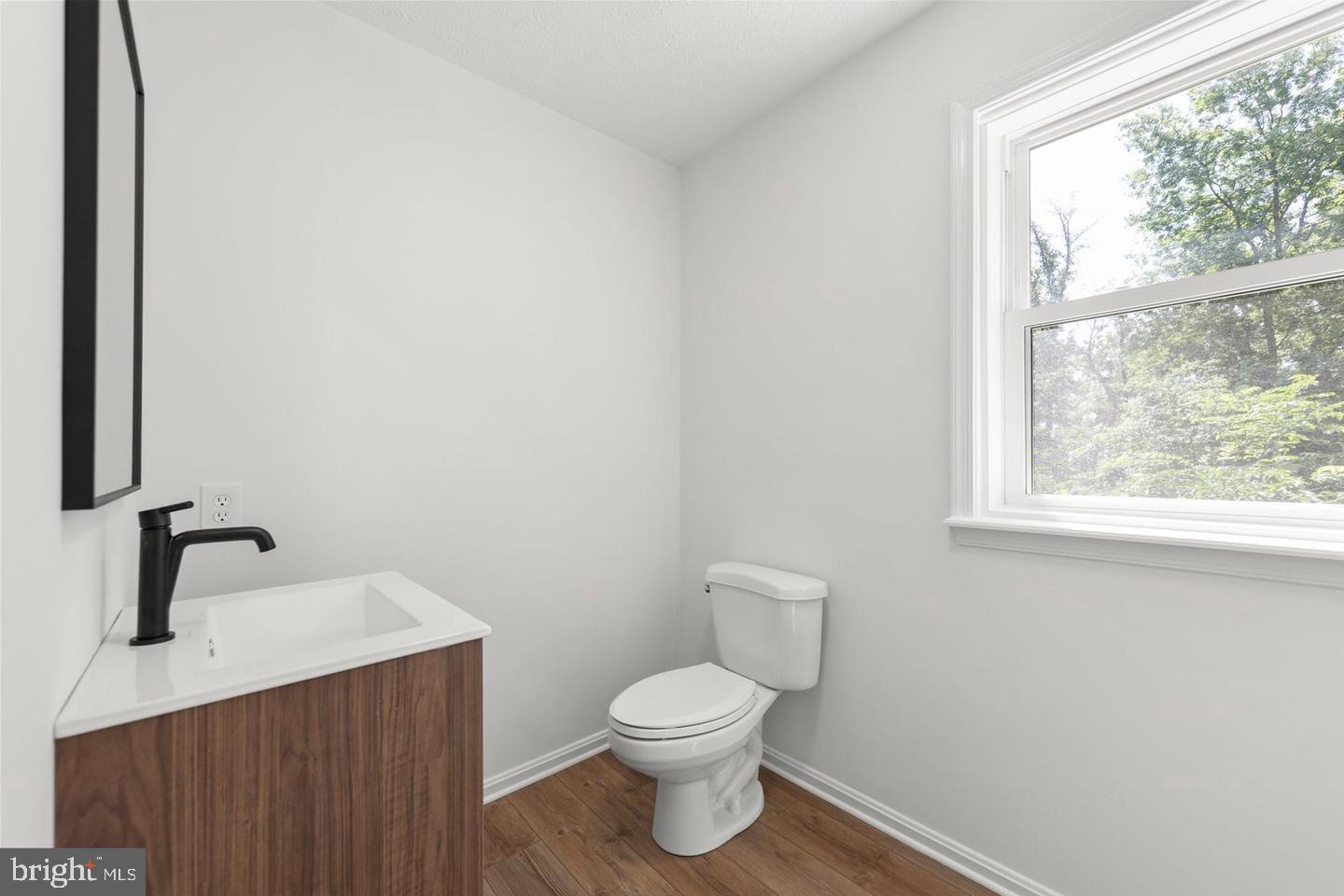 230 BLUE BELL LN, STRASBURG, Virginia 22657, 3 Bedrooms Bedrooms, ,2 BathroomsBathrooms,Residential,For sale,230 BLUE BELL LN,VASH2013478 MLS # VASH2013478 230 BLUE BELL LN, STRASBURG, Virginia 22657, 3 Bedrooms Bedrooms, ,2 BathroomsBathrooms,Residential,For sale,230 BLUE BELL LN,VASH2013478 MLS # VASH2013478