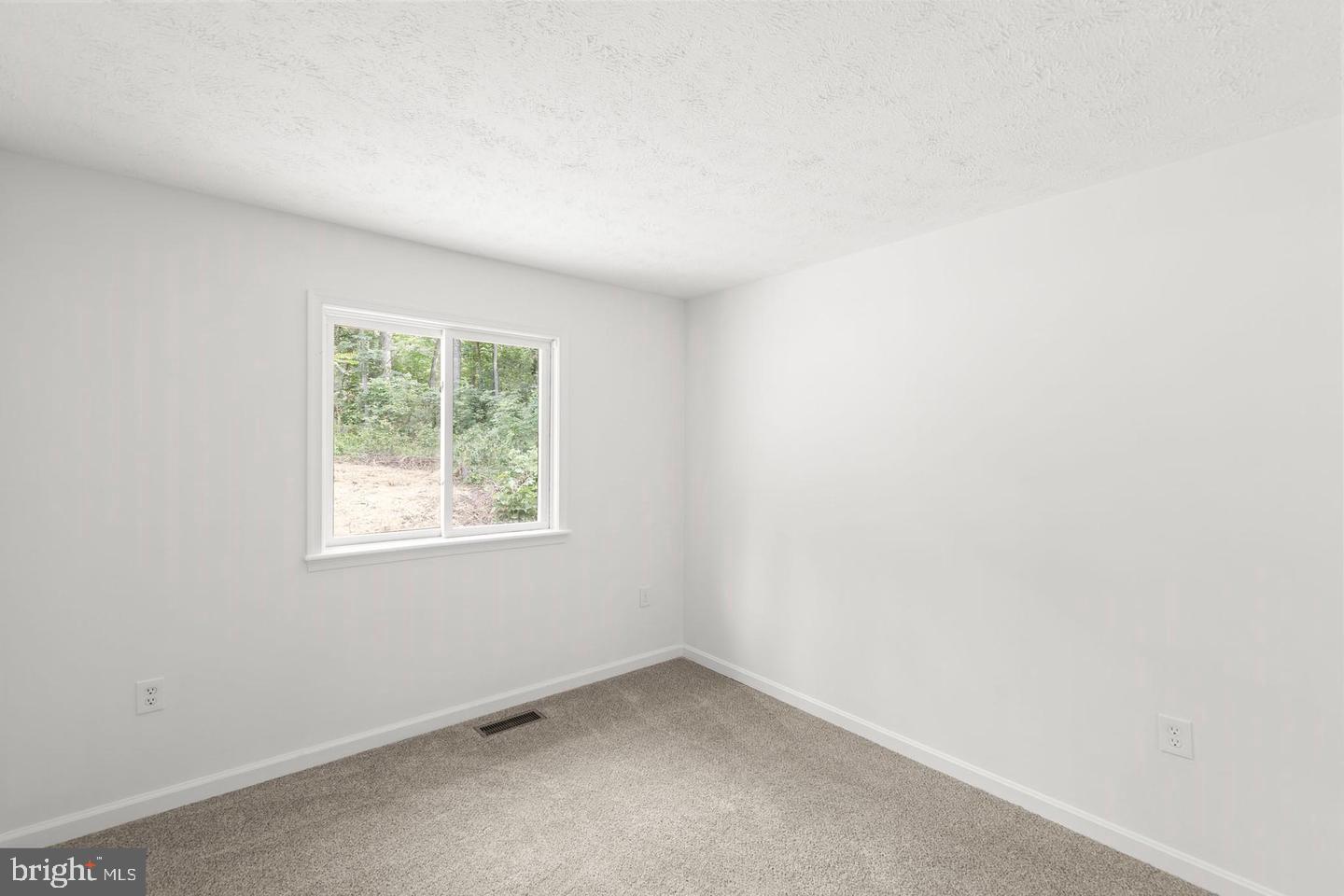 230 BLUE BELL LN, STRASBURG, Virginia 22657, 3 Bedrooms Bedrooms, ,2 BathroomsBathrooms,Residential,For sale,230 BLUE BELL LN,VASH2013478 MLS # VASH2013478 230 BLUE BELL LN, STRASBURG, Virginia 22657, 3 Bedrooms Bedrooms, ,2 BathroomsBathrooms,Residential,For sale,230 BLUE BELL LN,VASH2013478 MLS # VASH2013478