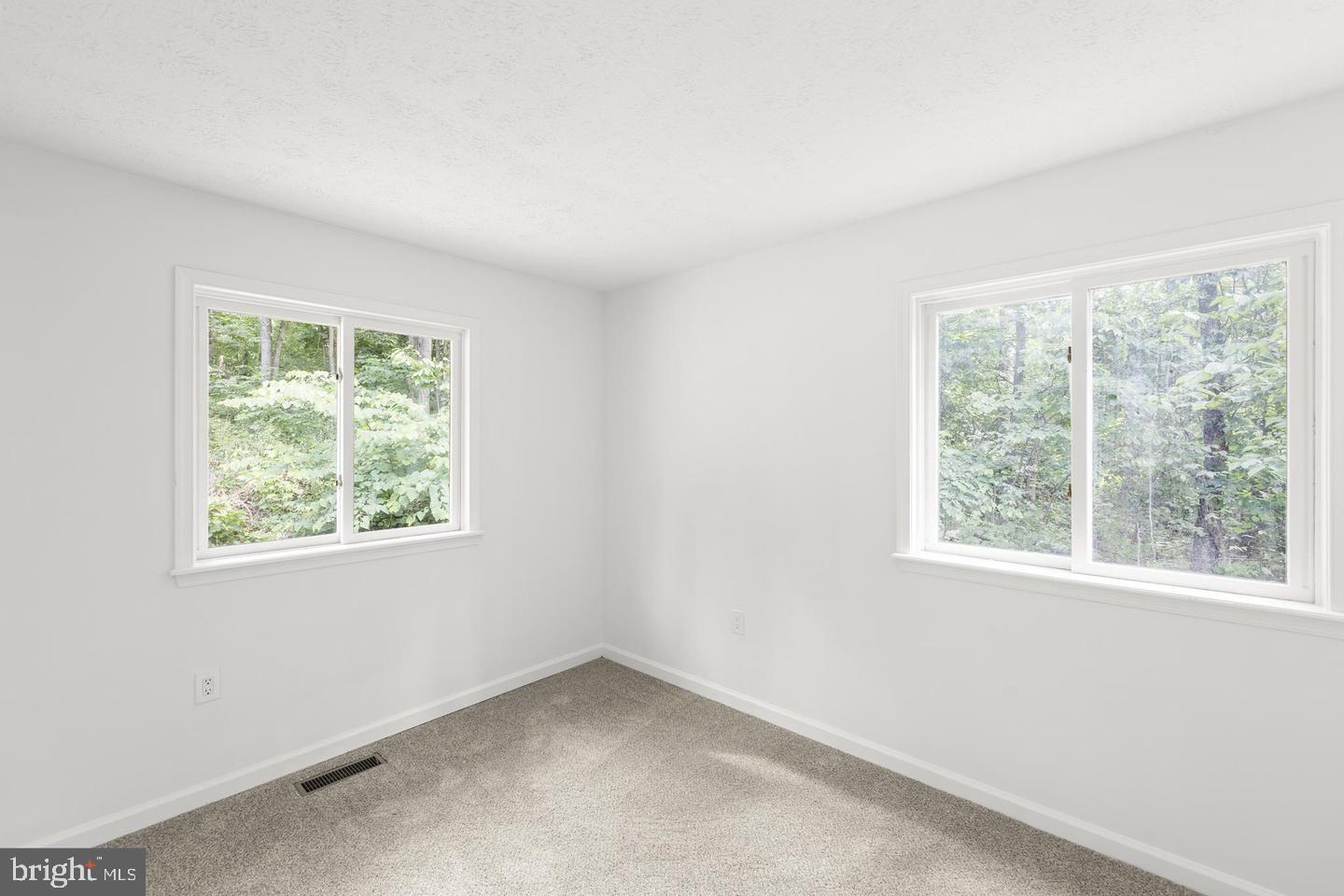 230 BLUE BELL LN, STRASBURG, Virginia 22657, 3 Bedrooms Bedrooms, ,2 BathroomsBathrooms,Residential,For sale,230 BLUE BELL LN,VASH2013478 MLS # VASH2013478 230 BLUE BELL LN, STRASBURG, Virginia 22657, 3 Bedrooms Bedrooms, ,2 BathroomsBathrooms,Residential,For sale,230 BLUE BELL LN,VASH2013478 MLS # VASH2013478