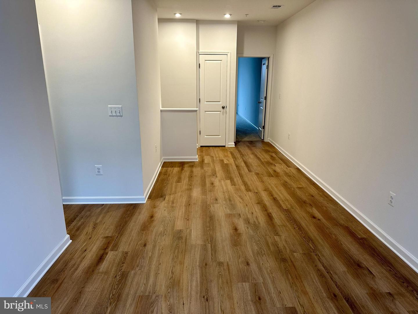 20867 MURRY FALLS TERRACE #195, ASHBURN, Virginia 20147, 2 Bedrooms Bedrooms, ,2 BathroomsBathrooms,Residential,For sale,20867 MURRY FALLS TERRACE #195,VALO2114856 MLS # VALO2114856