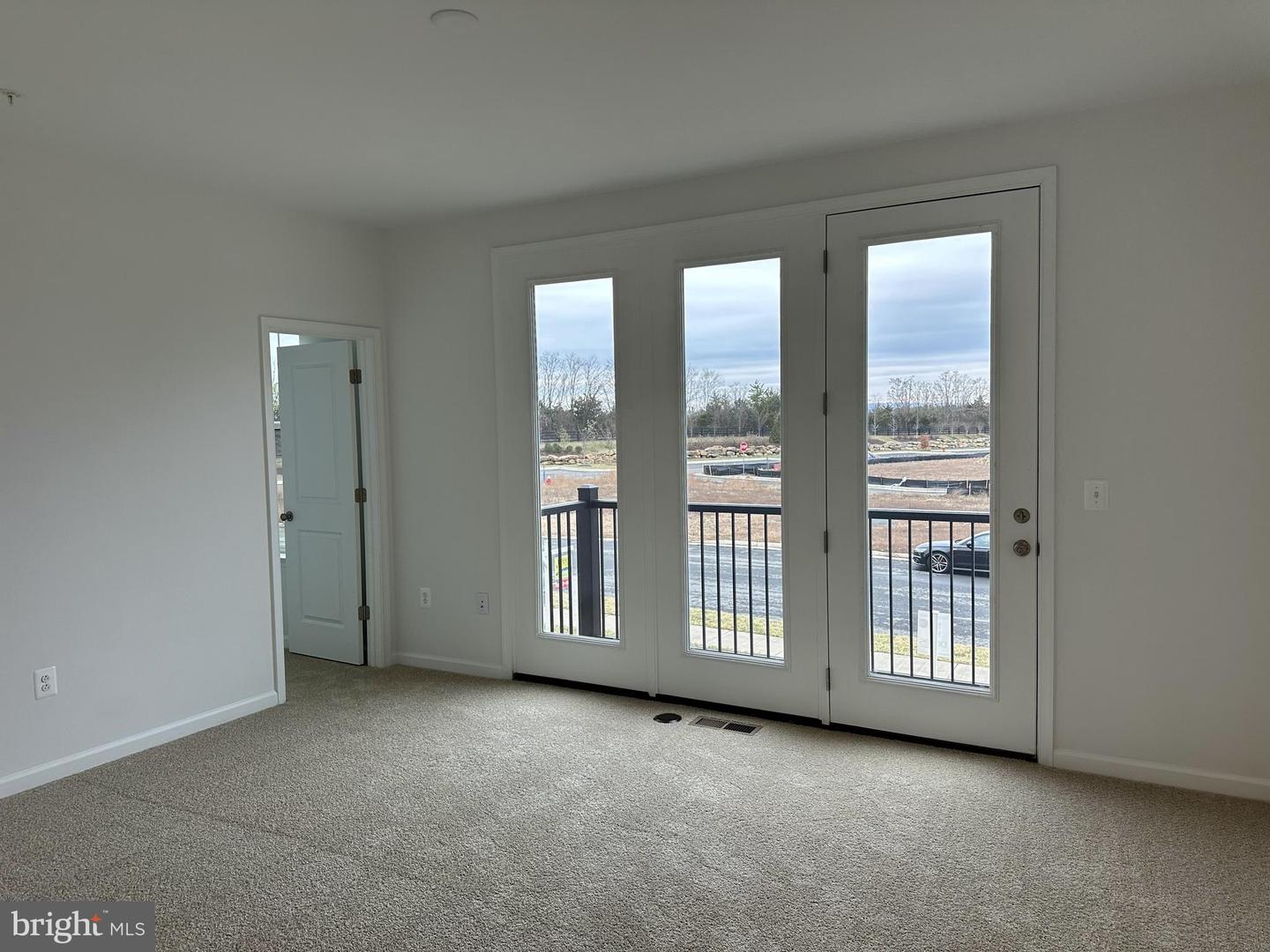 20867 MURRY FALLS TERRACE #195, ASHBURN, Virginia 20147, 2 Bedrooms Bedrooms, ,2 BathroomsBathrooms,Residential,For sale,20867 MURRY FALLS TERRACE #195,VALO2114856 MLS # VALO2114856